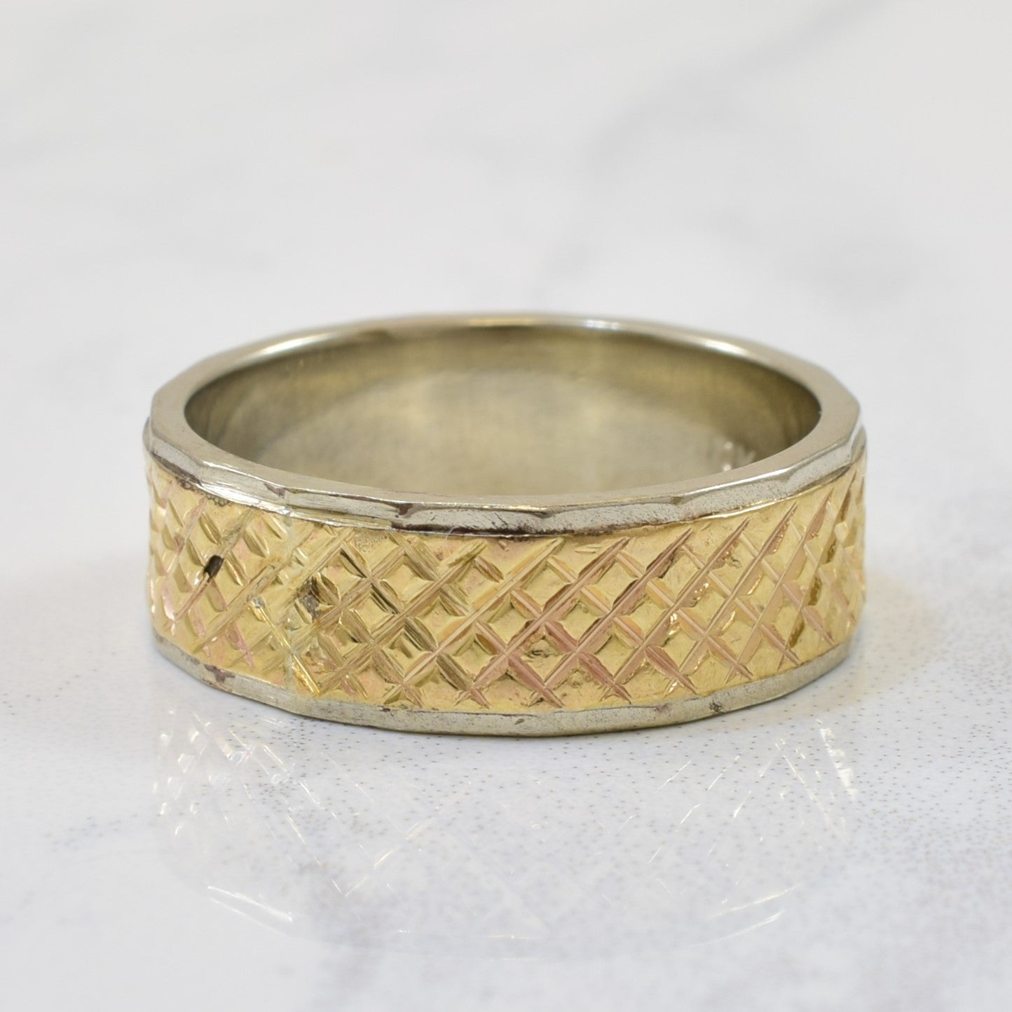 Two Tone Crosshatched Band | SZ 6 |