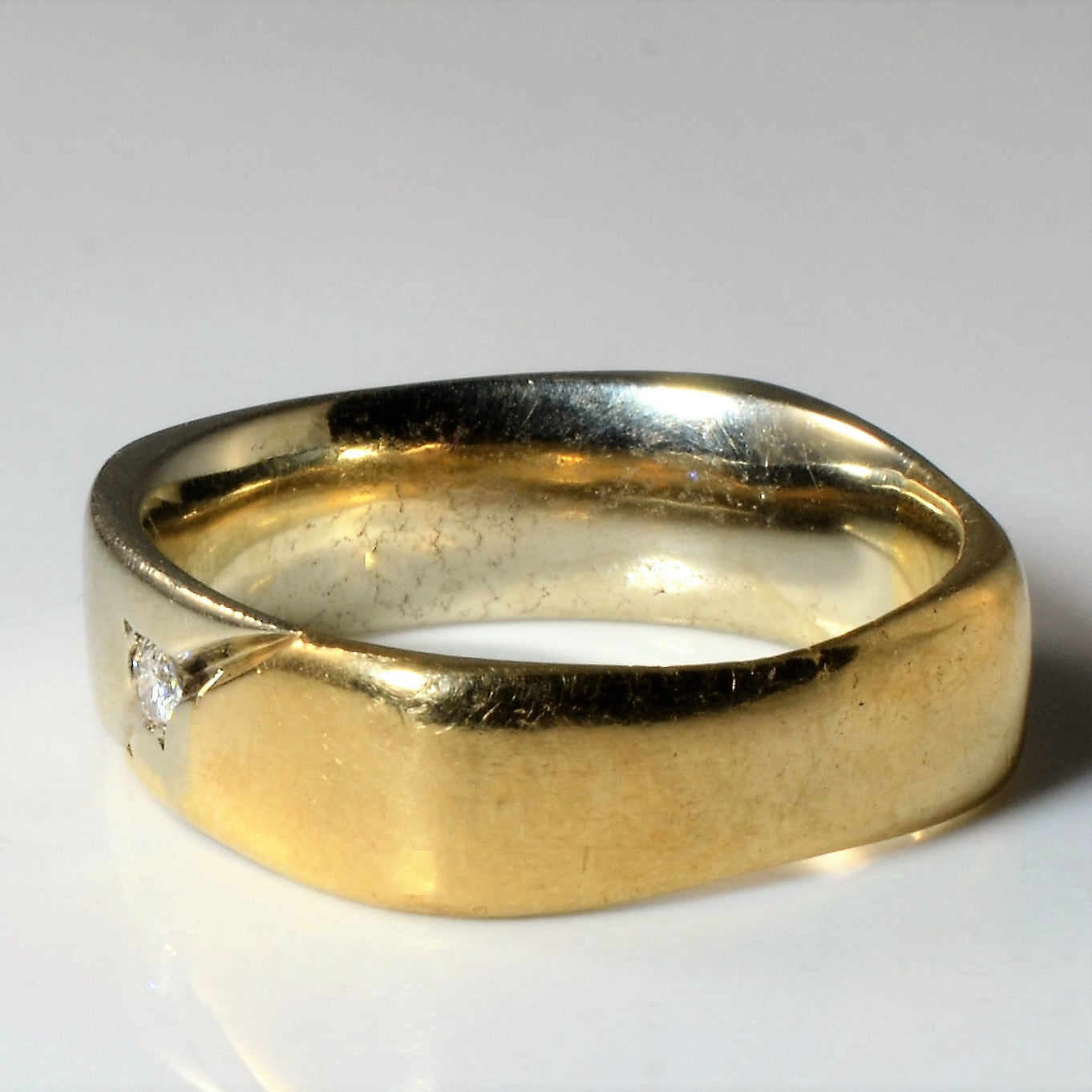 Two Tone Soft Square Diamond Band | 0.06ct | SZ 8 |