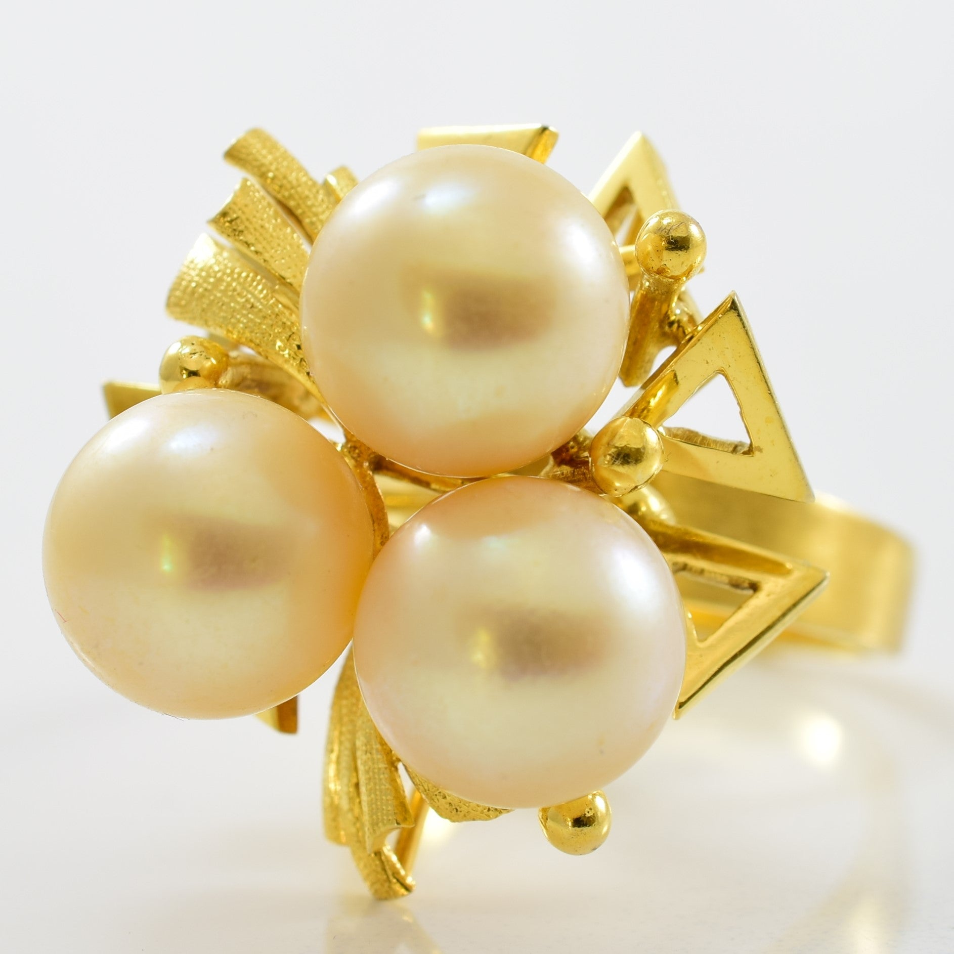 Geometric Pearl Ring | 16.00ctw | SZ 6 |