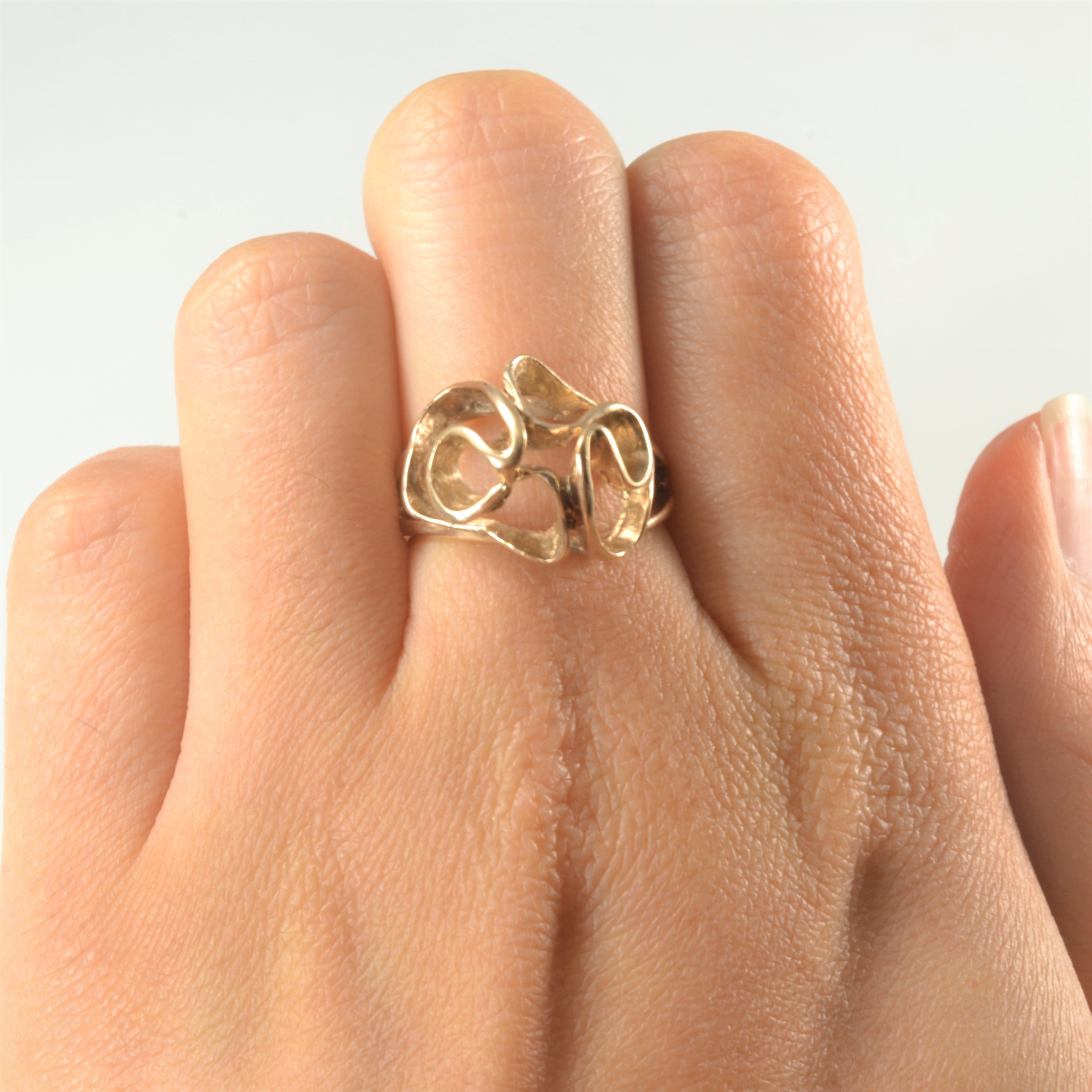 Abstract Yellow Gold Ring | SZ 6 |
