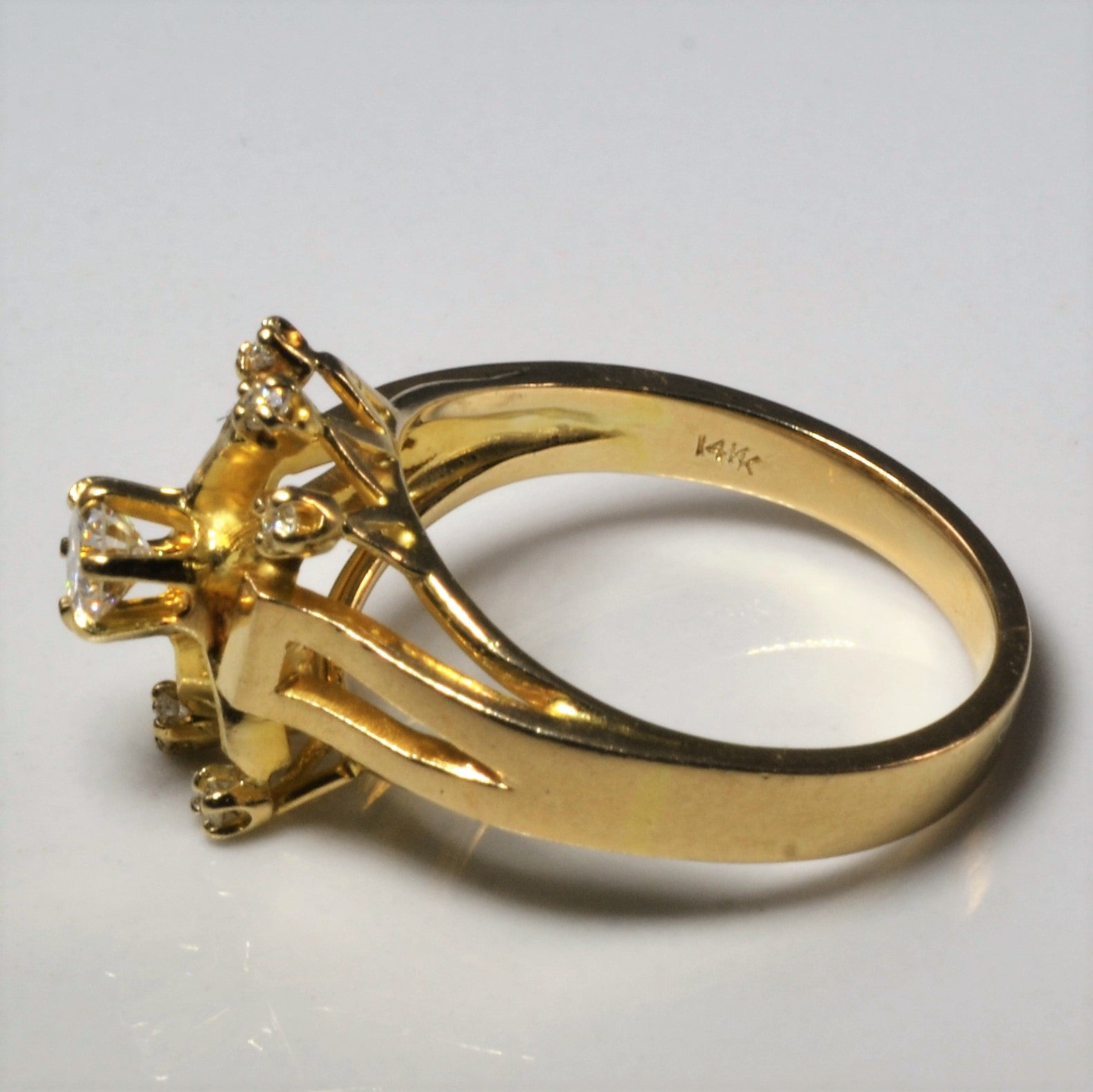 Unique Abstract Diamond Ring | 0.27ctw | SZ 7 |