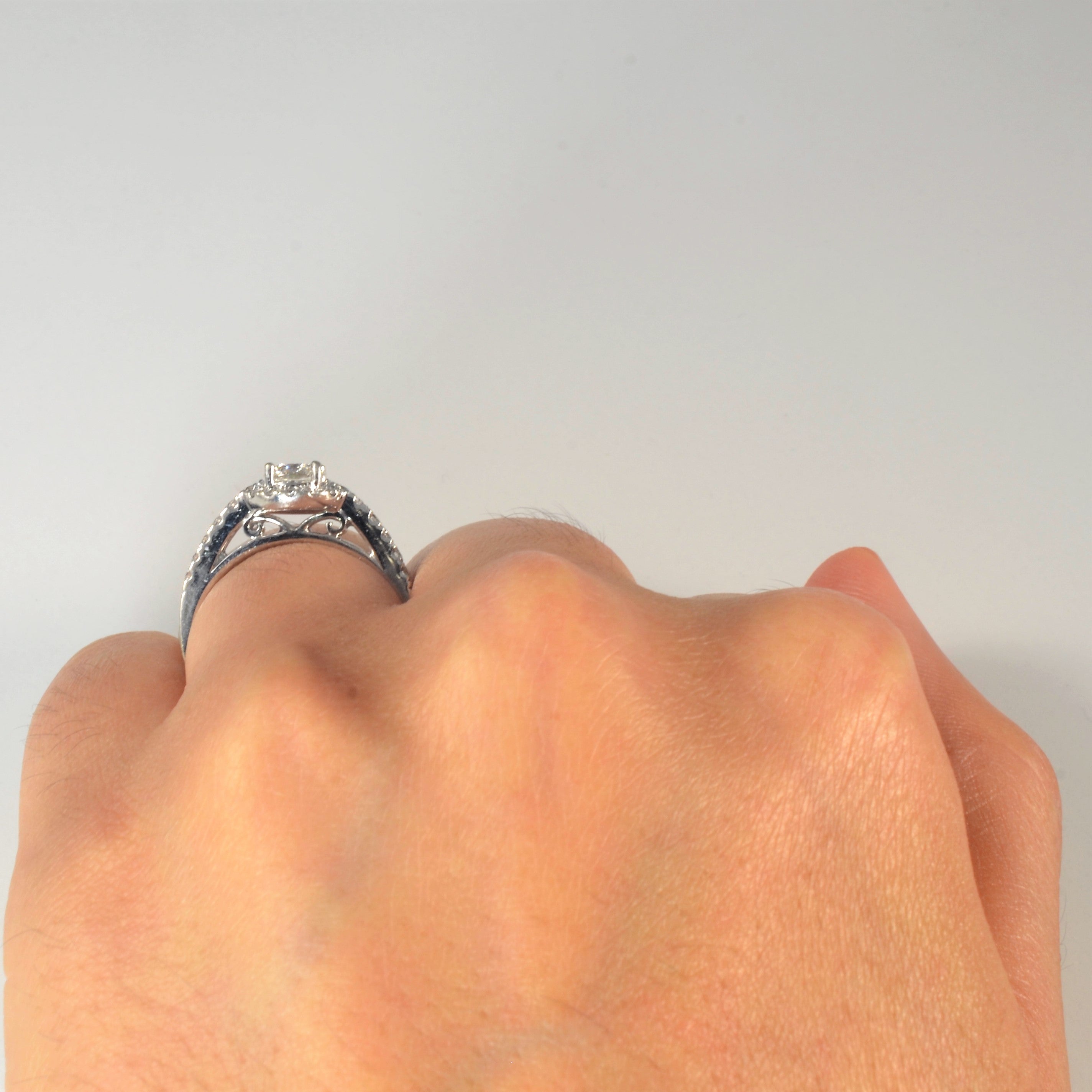 Low Profile Halo Diamond Engagement Ring | 0.85ctw | SZ 3 |