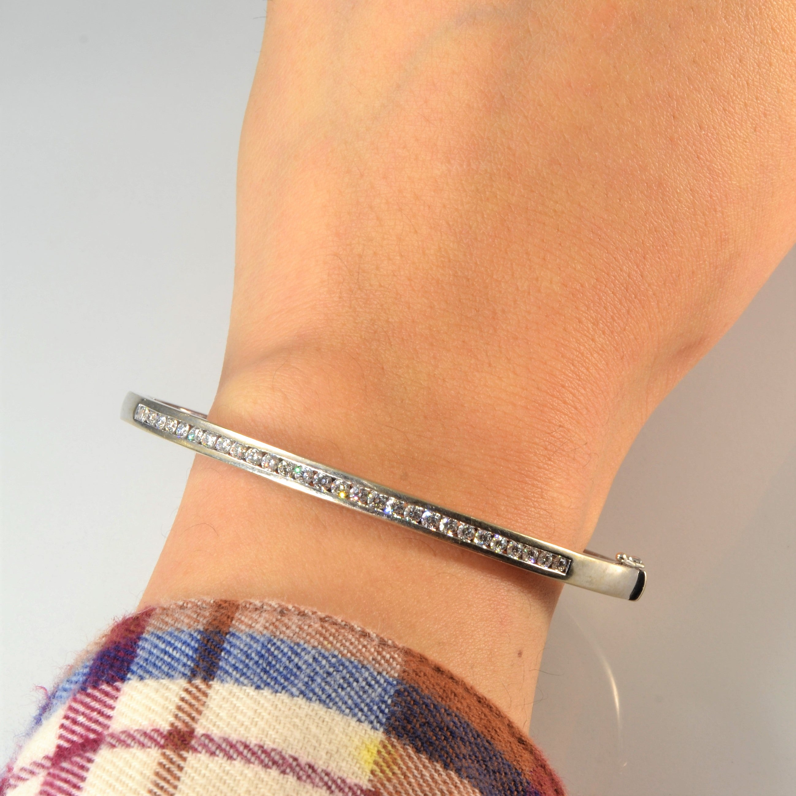 Channel Set Diamond Bangle | 0.84ctw | 7" |