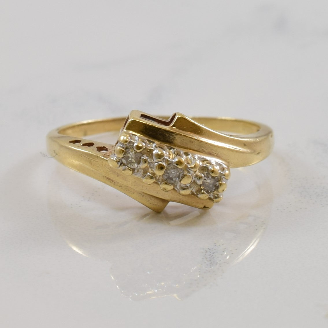 Bypass Three Stone Diamond Ring | 0.04ctw | SZ 6.5 |