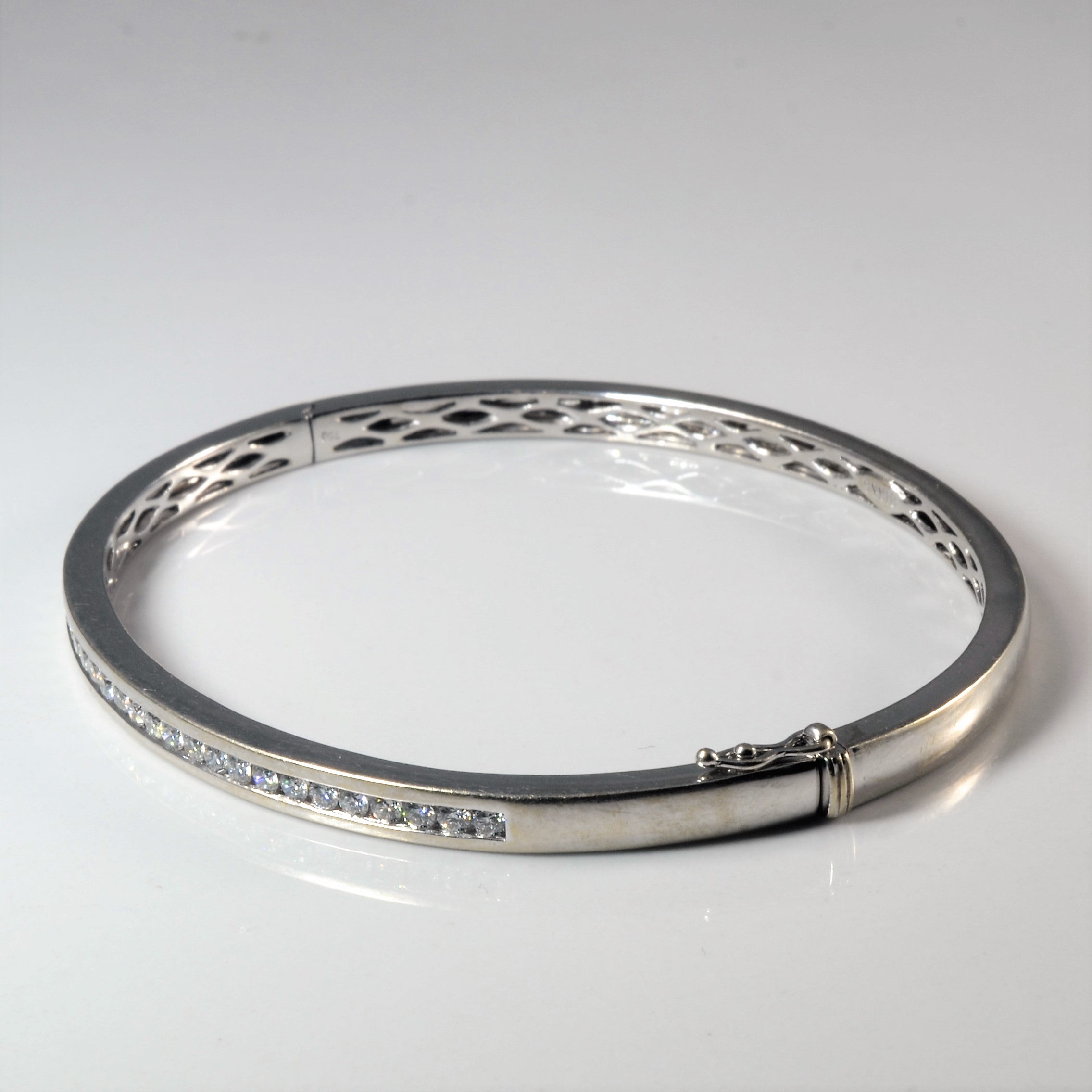 Channel Set Diamond Bangle | 0.84ctw | 7" |