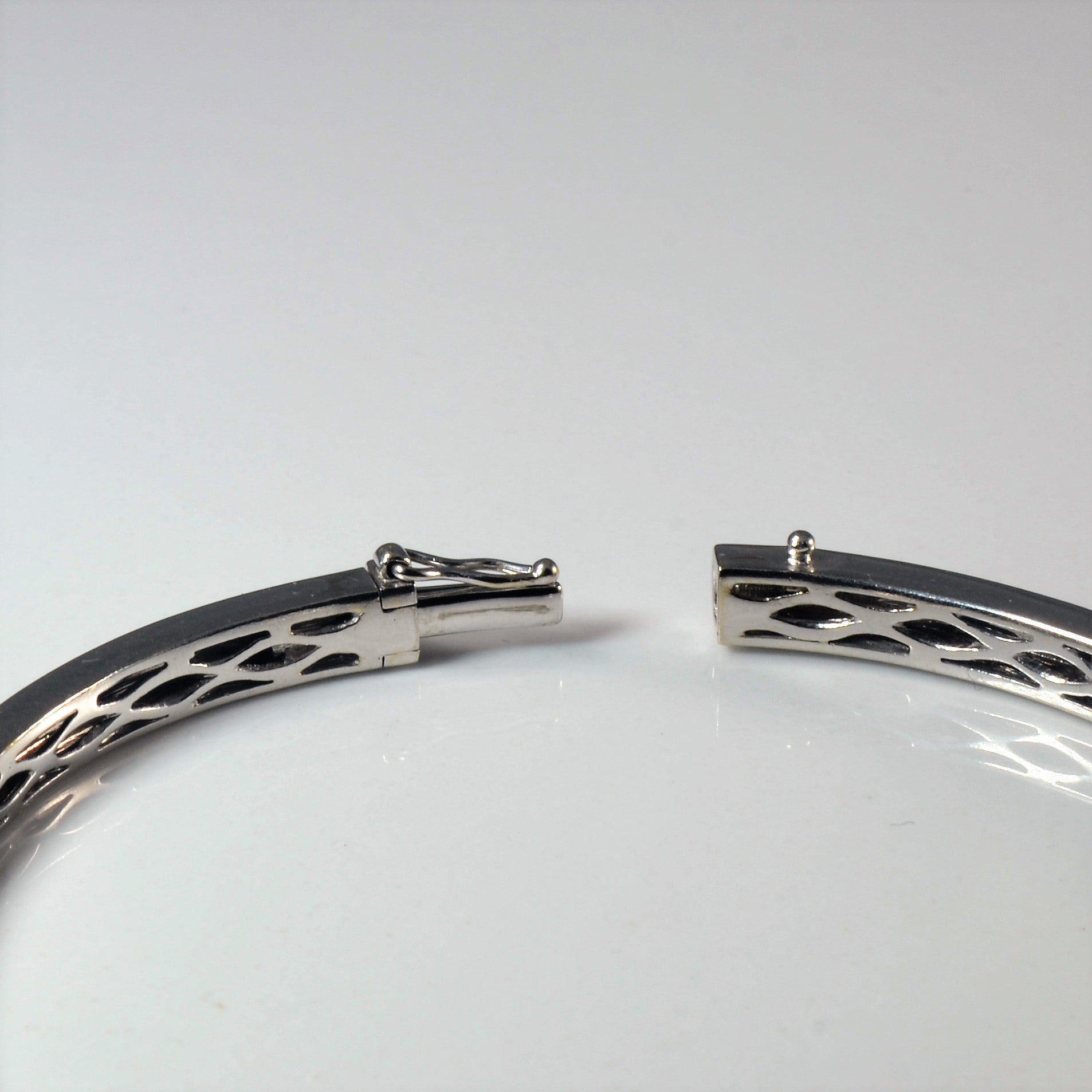 Channel Set Diamond Bangle | 0.84ctw | 7" |