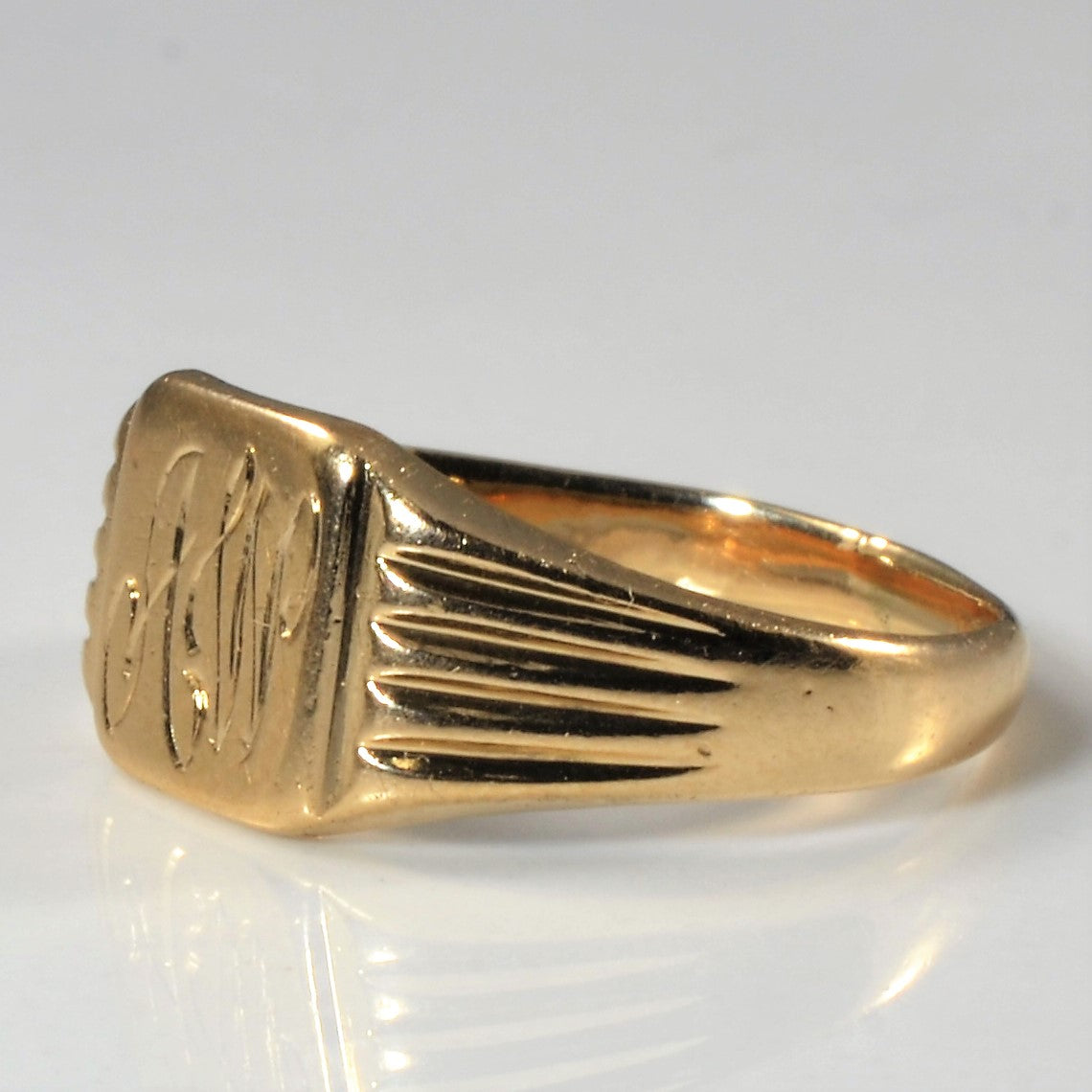 Initial 'AW' Signet Ring | SZ 7 |