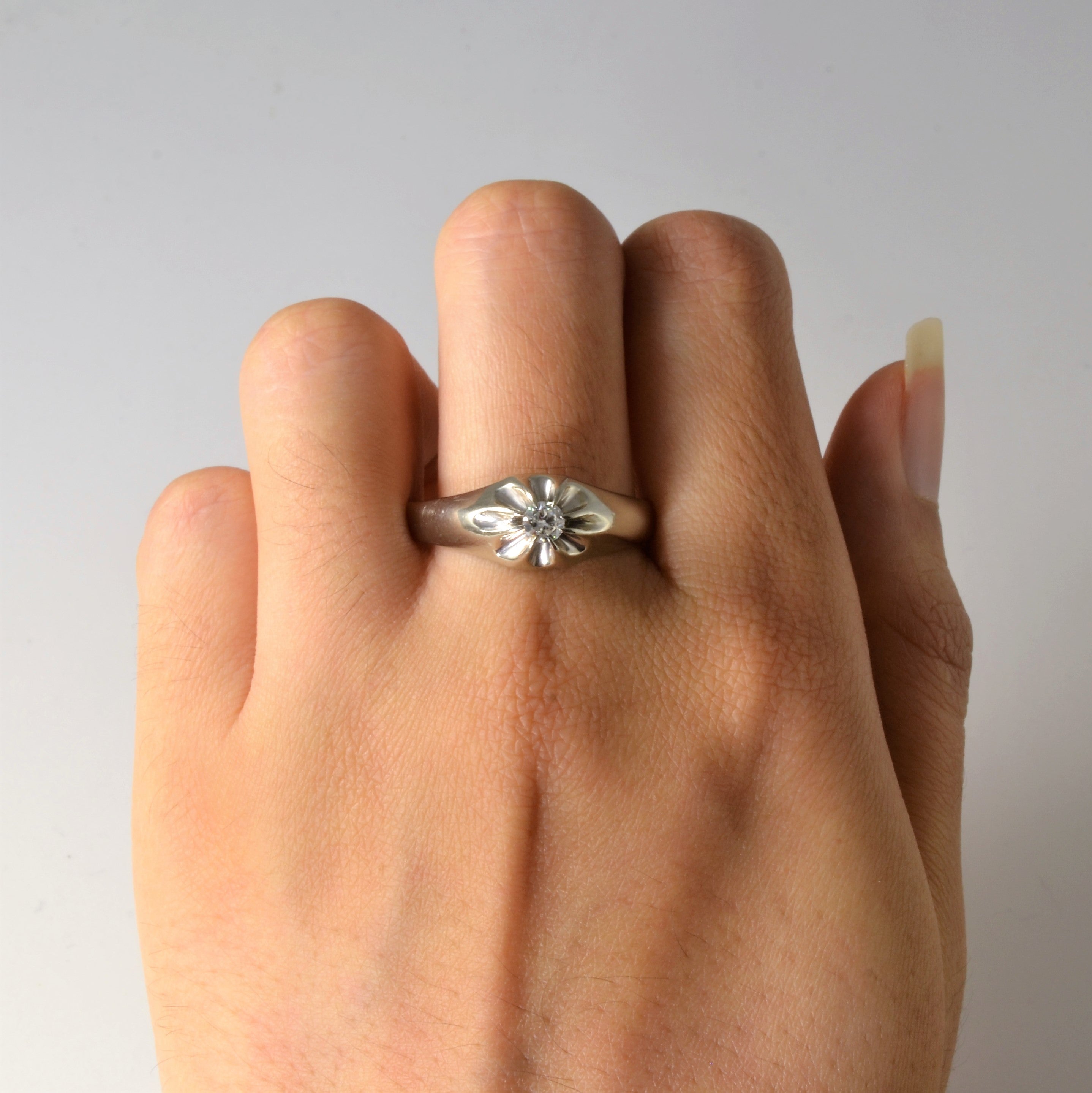 Bague solitaire en or 18 carats sertie Belcher avec diamant | 0,18 ct | Taille 12 |
