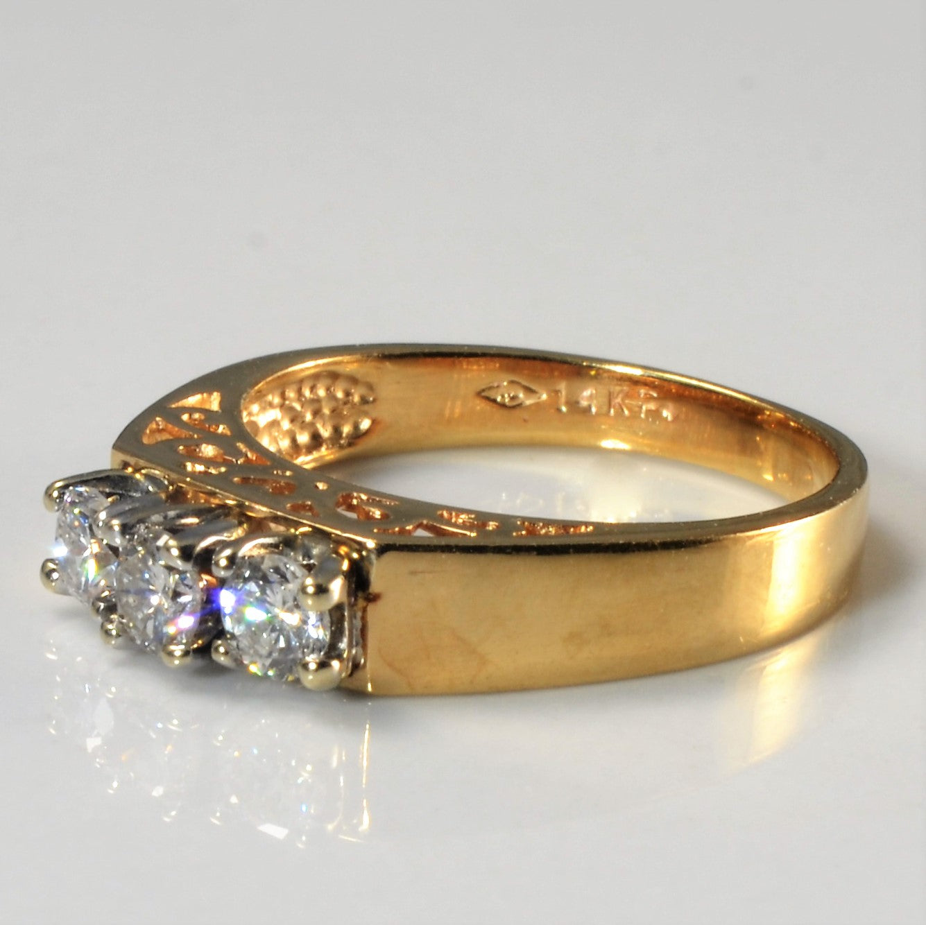 Three Stone Diamond Ring | 0.33ctw | SZ 4.5 |
