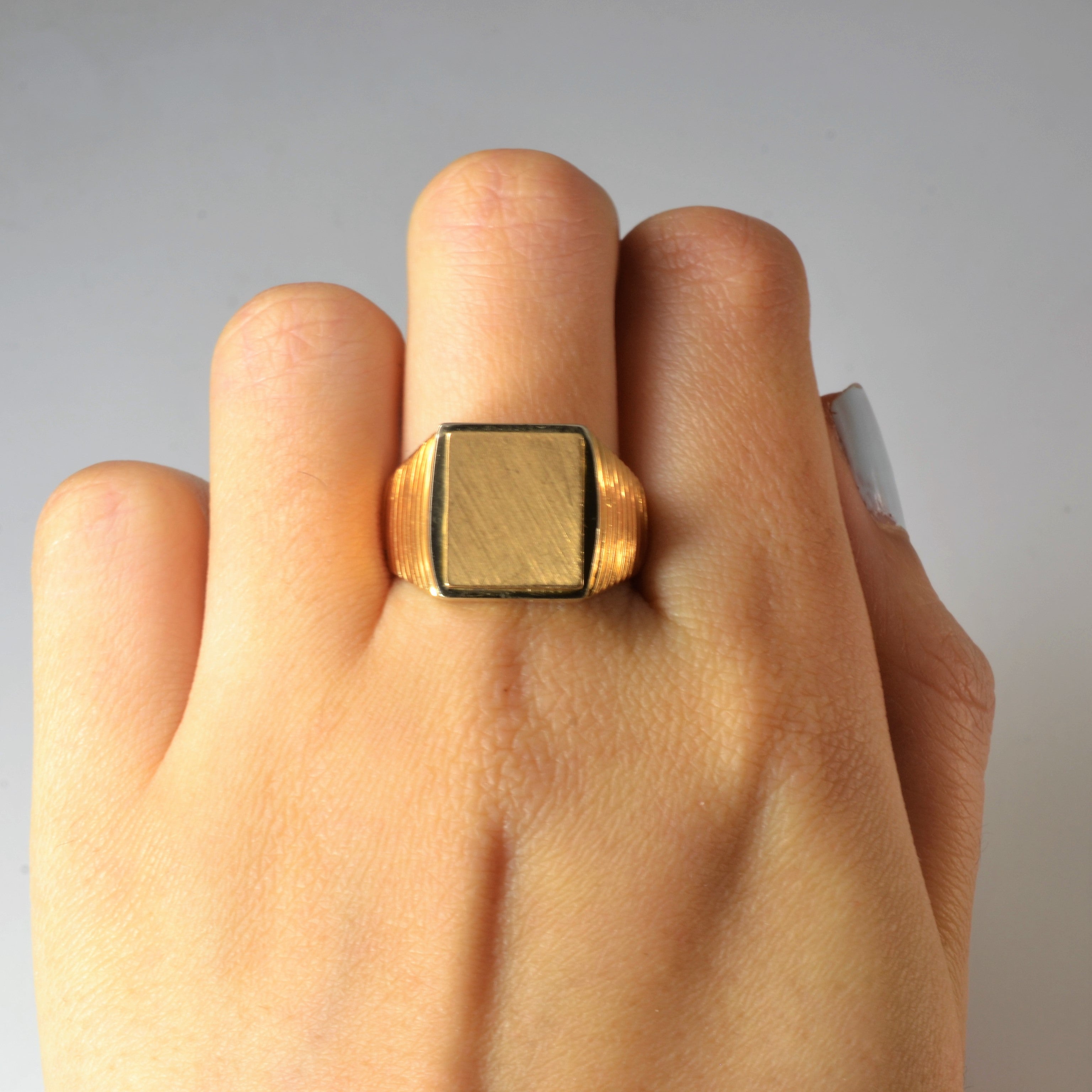 Yellow Gold Signet Ring | SZ 9.5 |