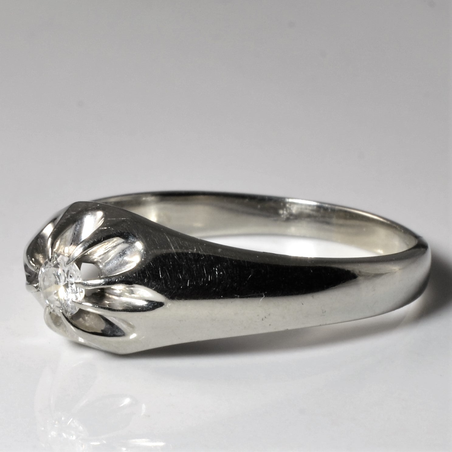 Bague solitaire en or 18 carats sertie Belcher avec diamant | 0,18 ct | Taille 12 |