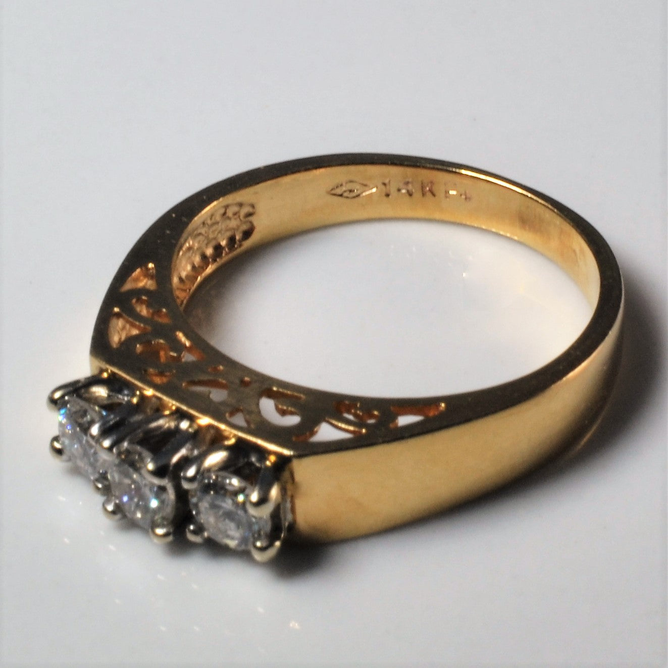 Three Stone Diamond Ring | 0.33ctw | SZ 4.5 |