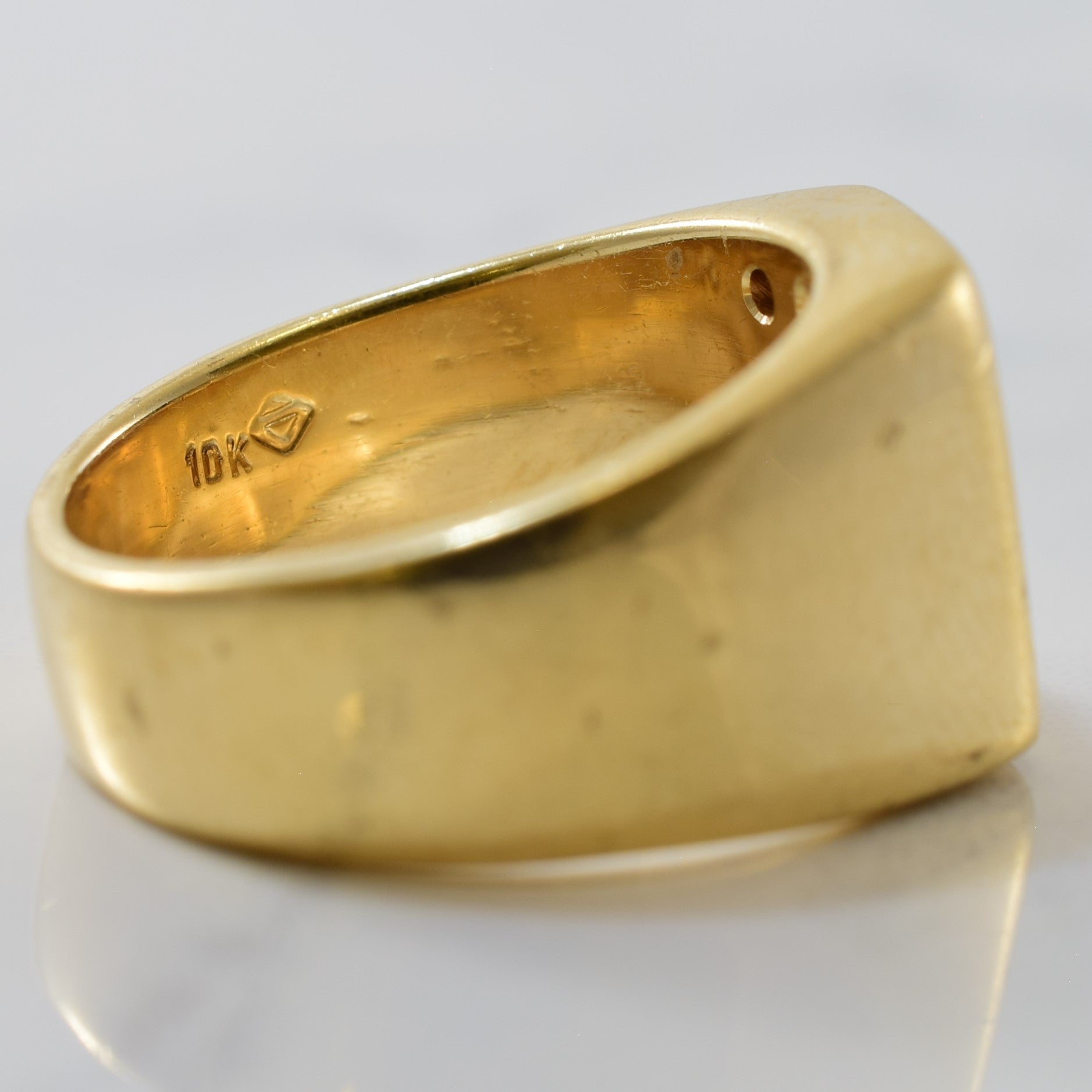 Alberta & Saskatchewan Diamond Signet Ring | 0.10ctw | SZ 5.75 |