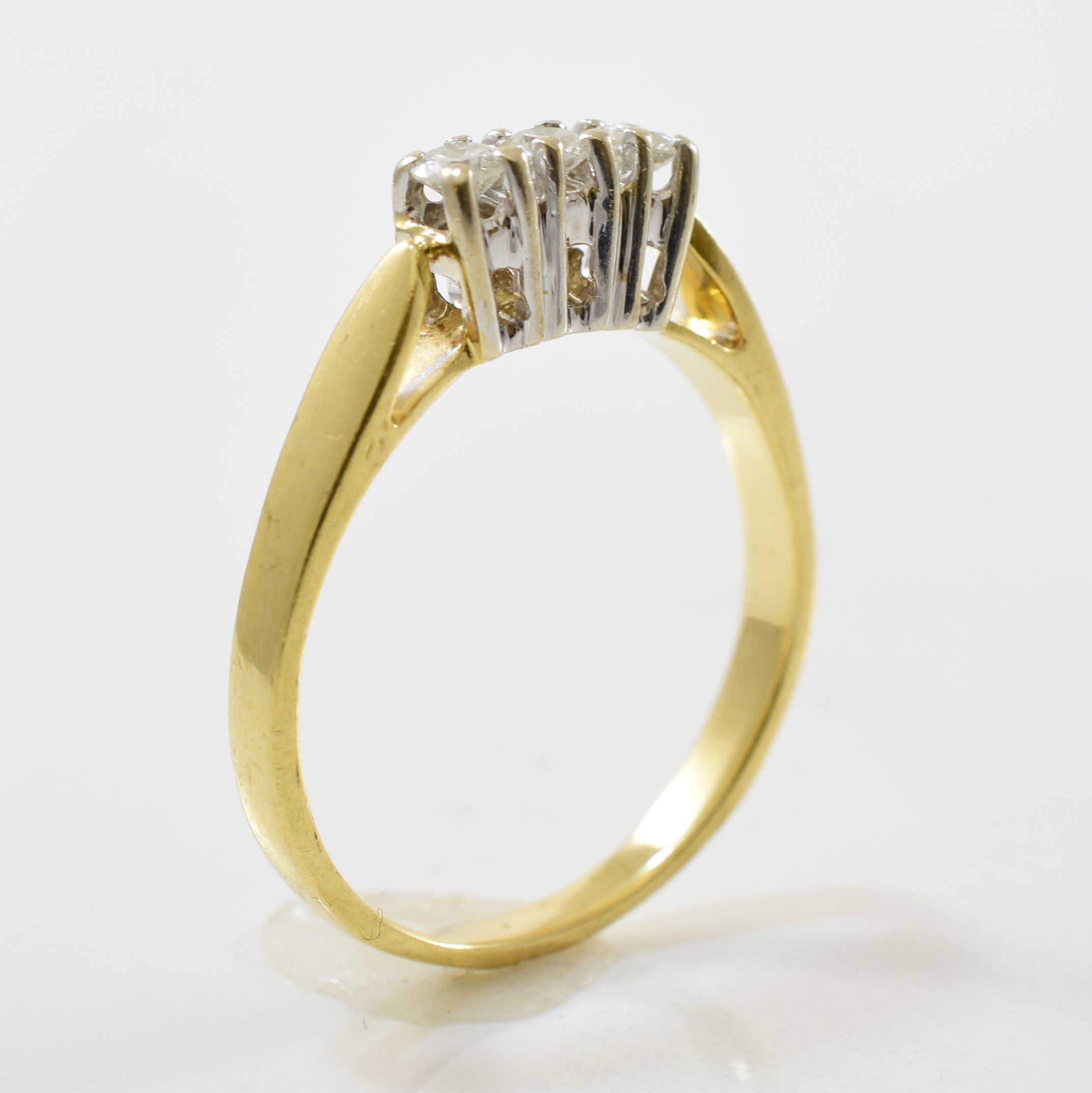 Bague trois diamants | 0,20 ct au total | Taille 7,75 |