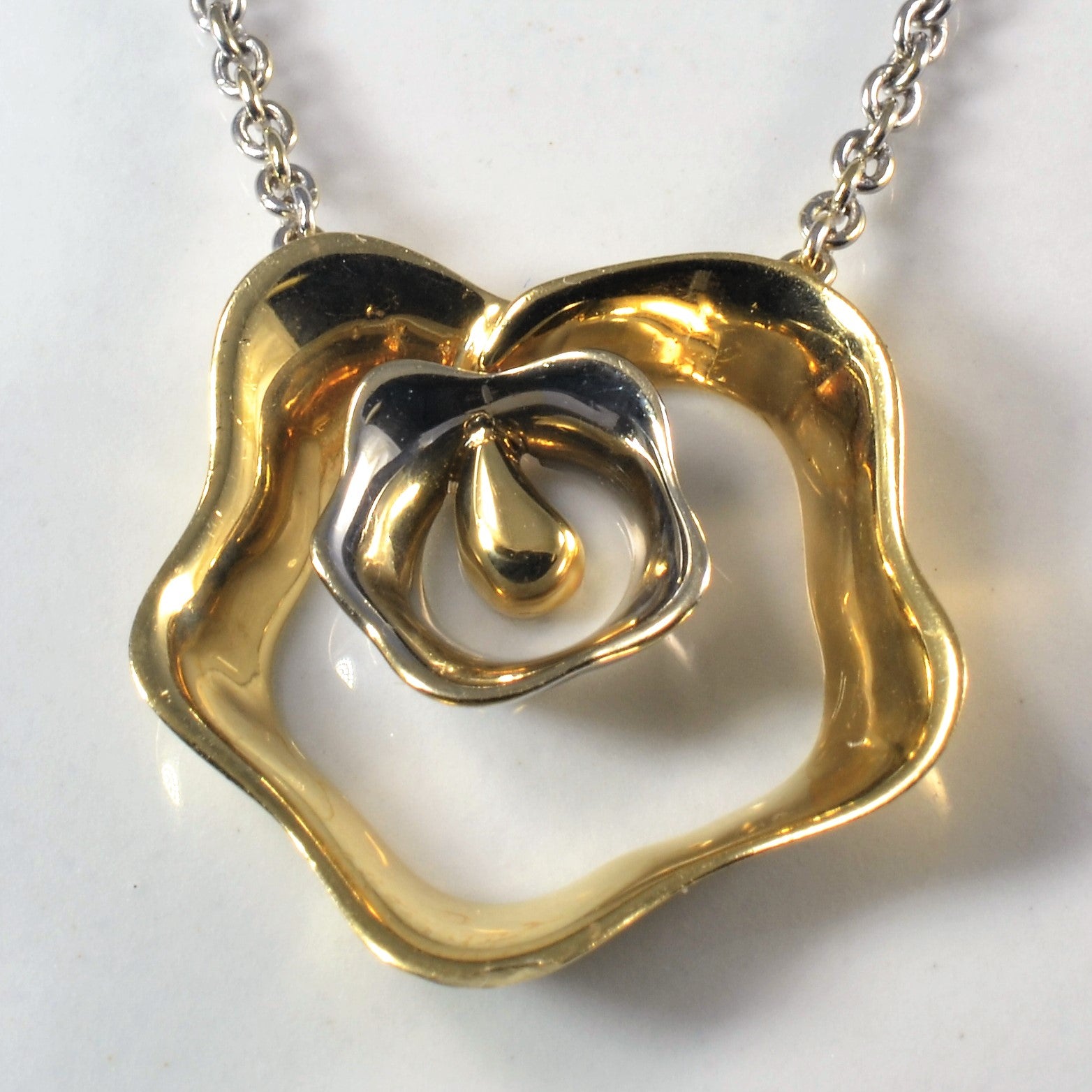 Two Tone Flower Necklace | 17" |