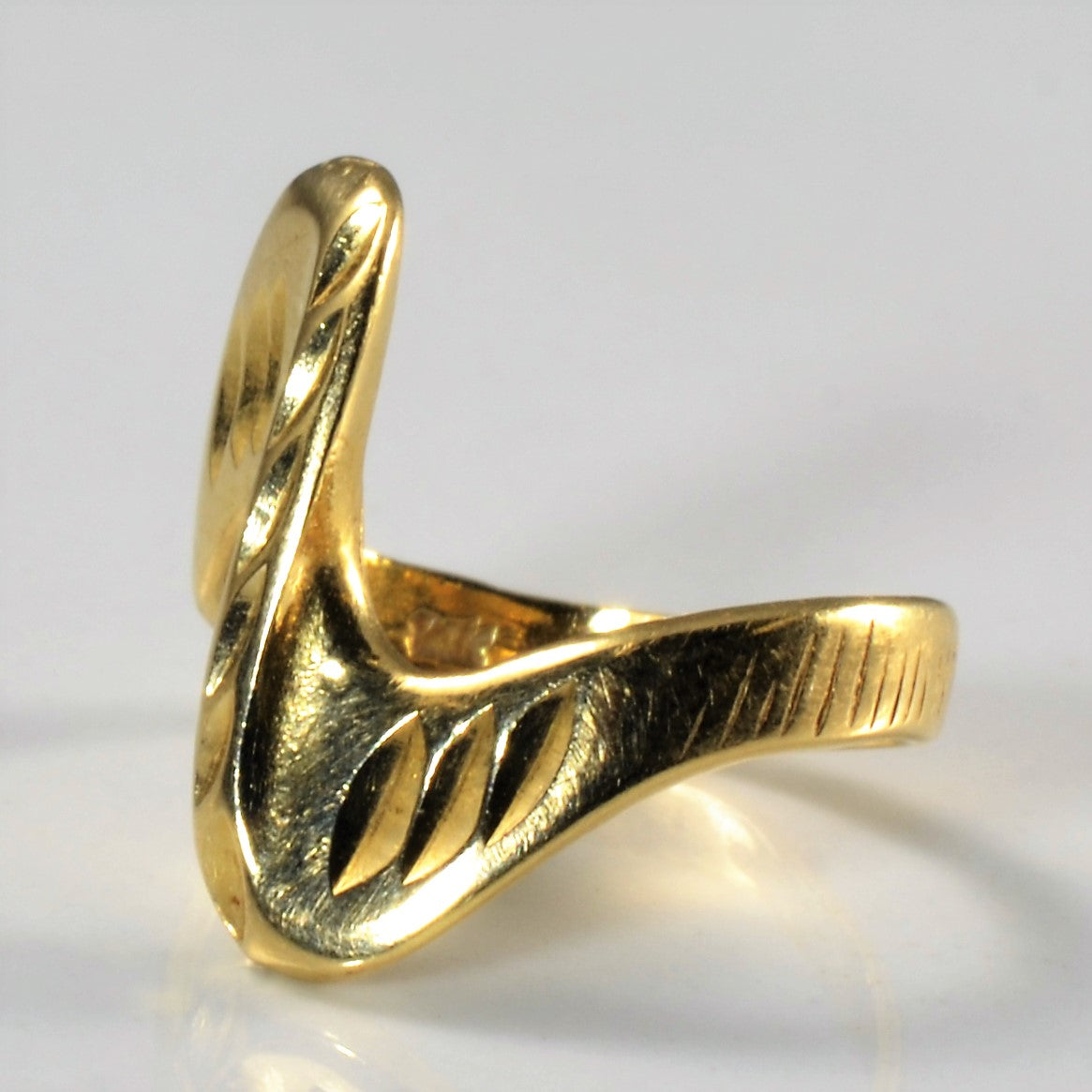Bague de contournement en or 14 carats | Taille 4 |