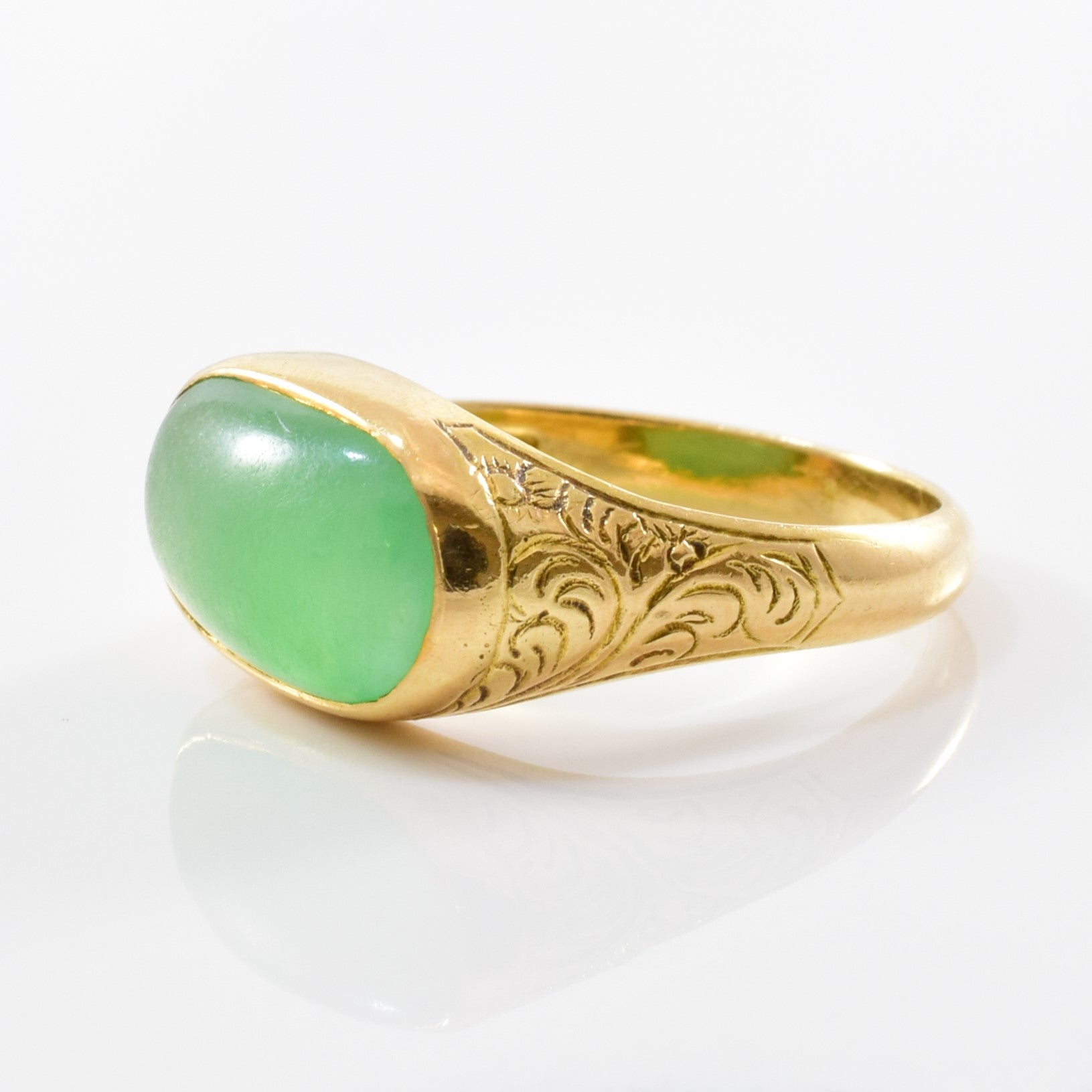 Detailed Jadeite Cabochon Ring | 3.90ct | SZ 6.75 |