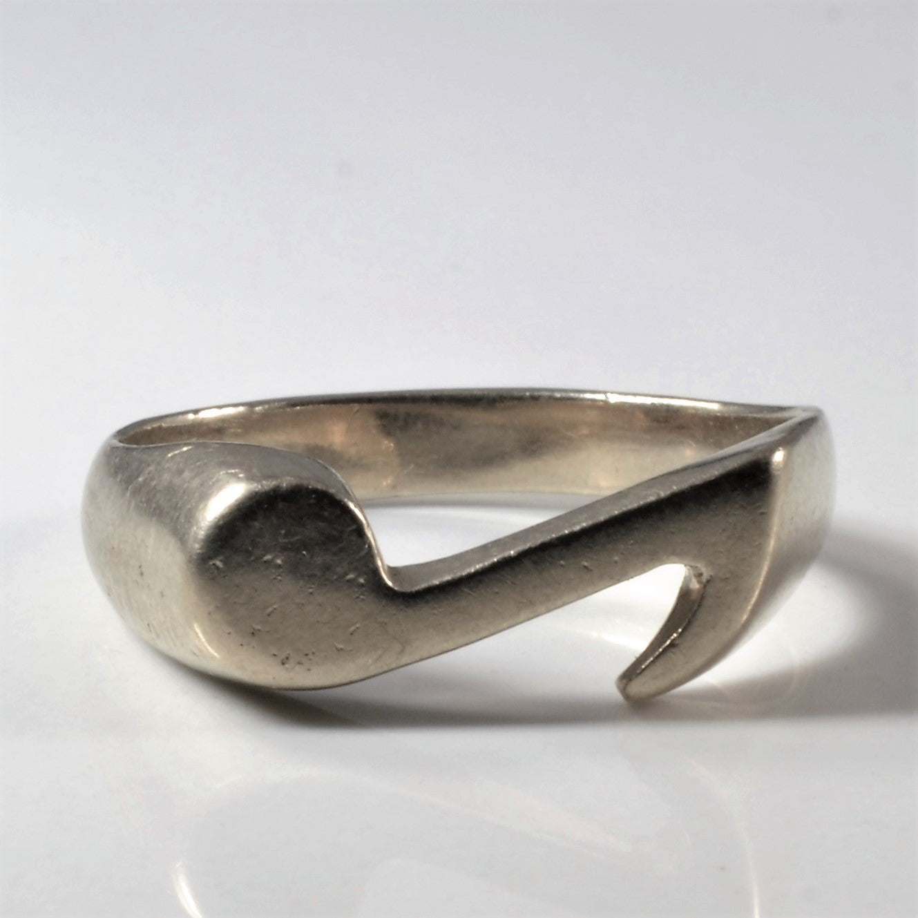 White Gold Quaver Ring | SZ 9 |