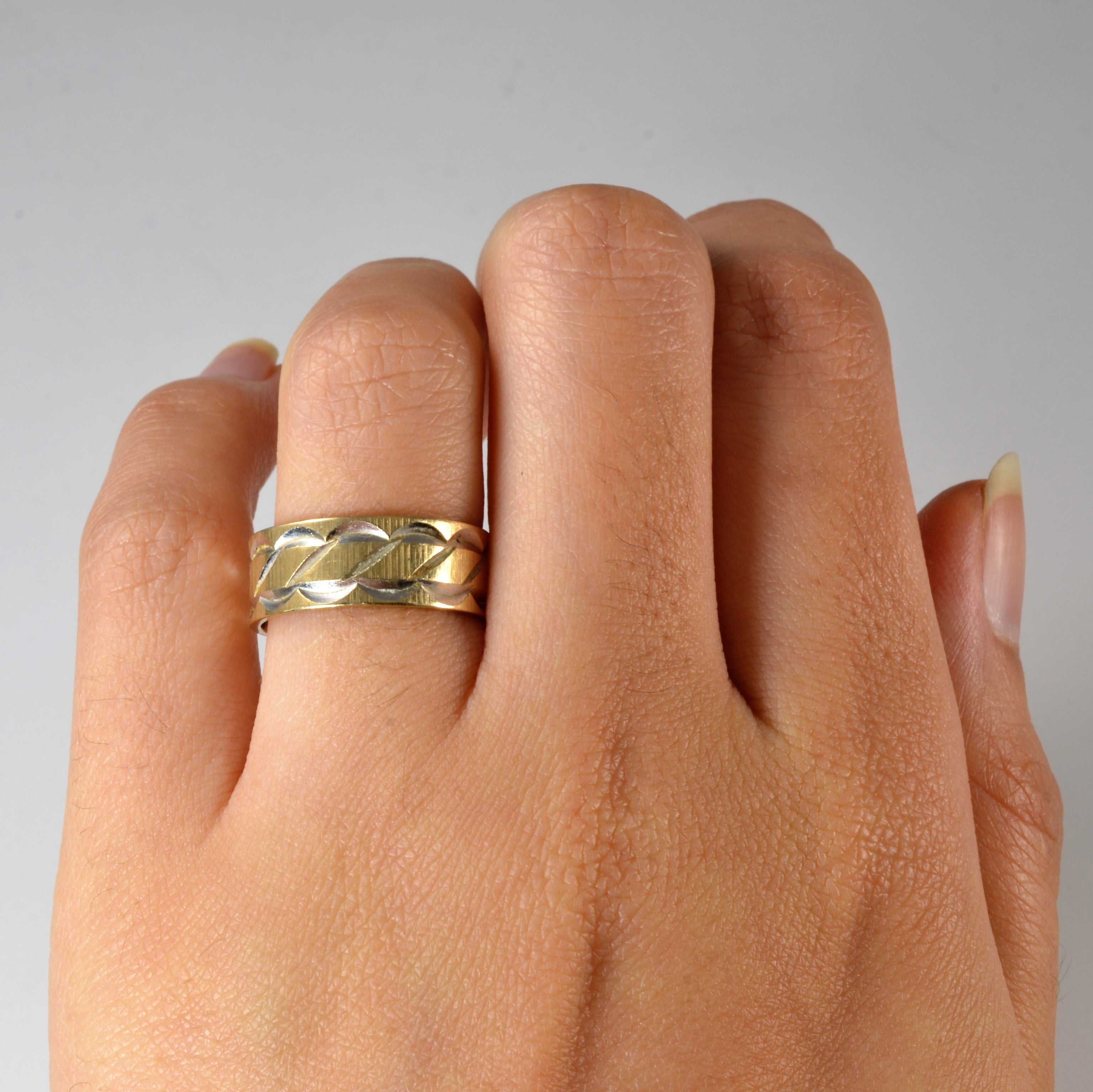 Textured Two Tone Gold Band | SZ 6.5 |