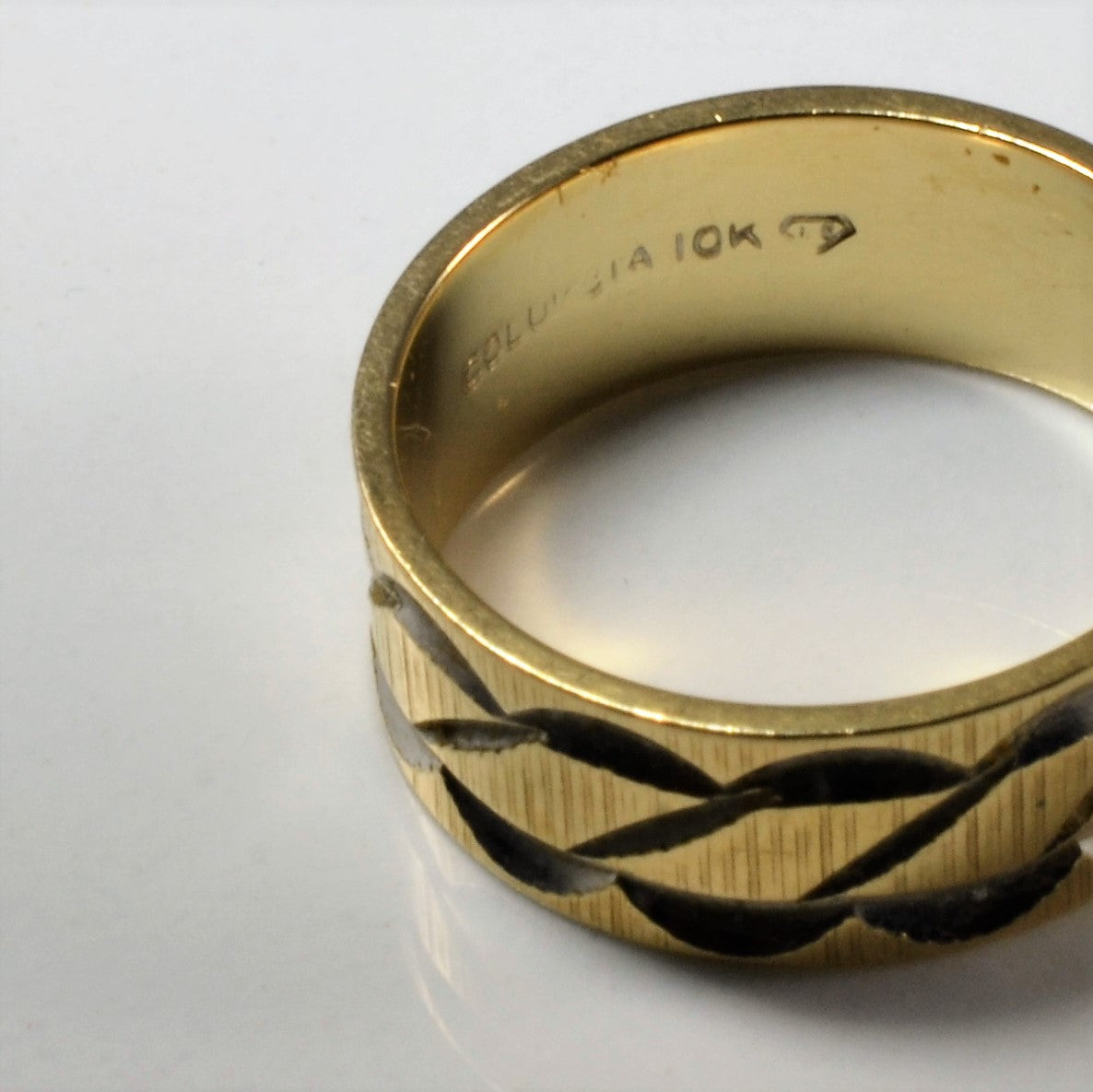 Textured Two Tone Gold Band | SZ 6.5 |