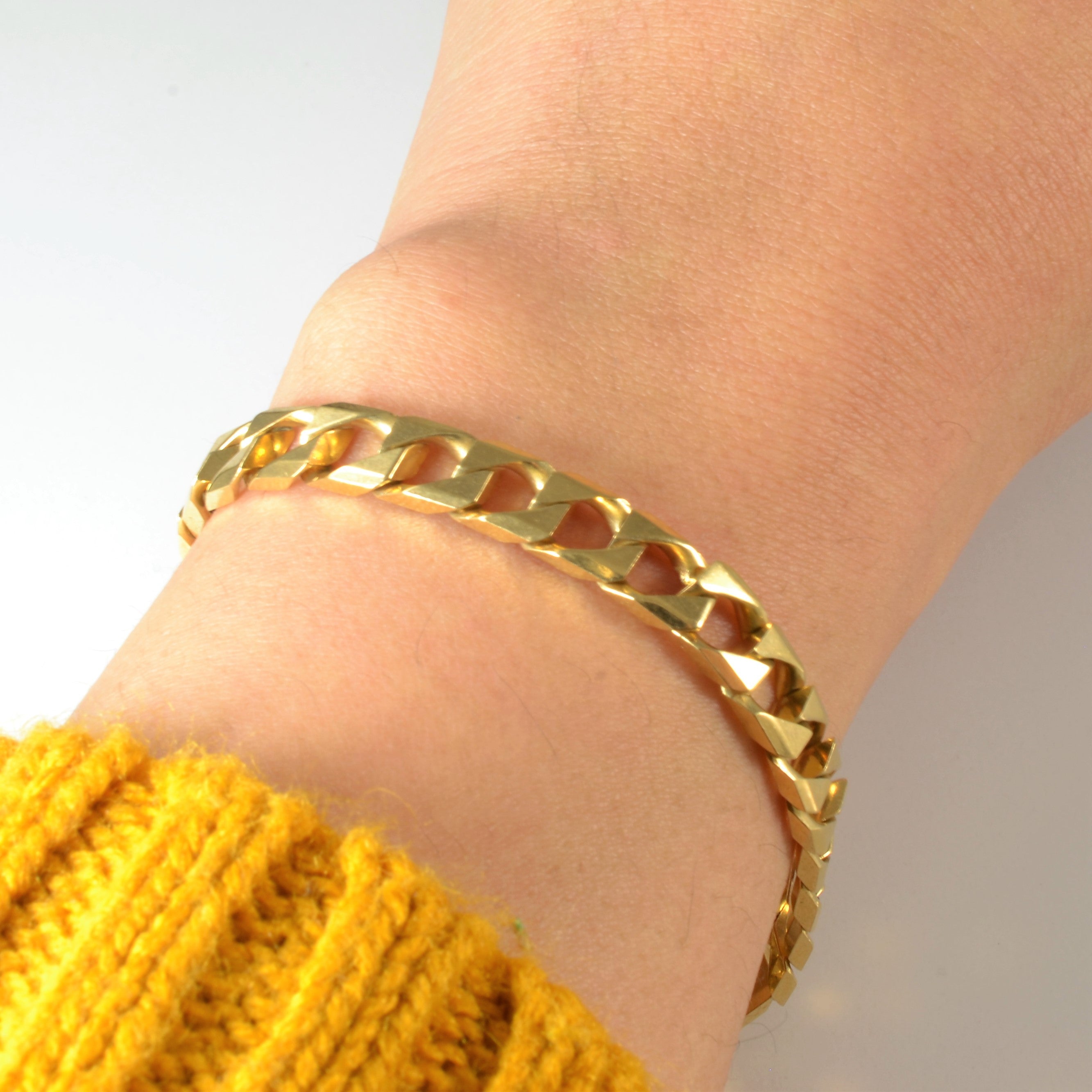 Yellow Gold Curb Link Bracelet | 8.5" |