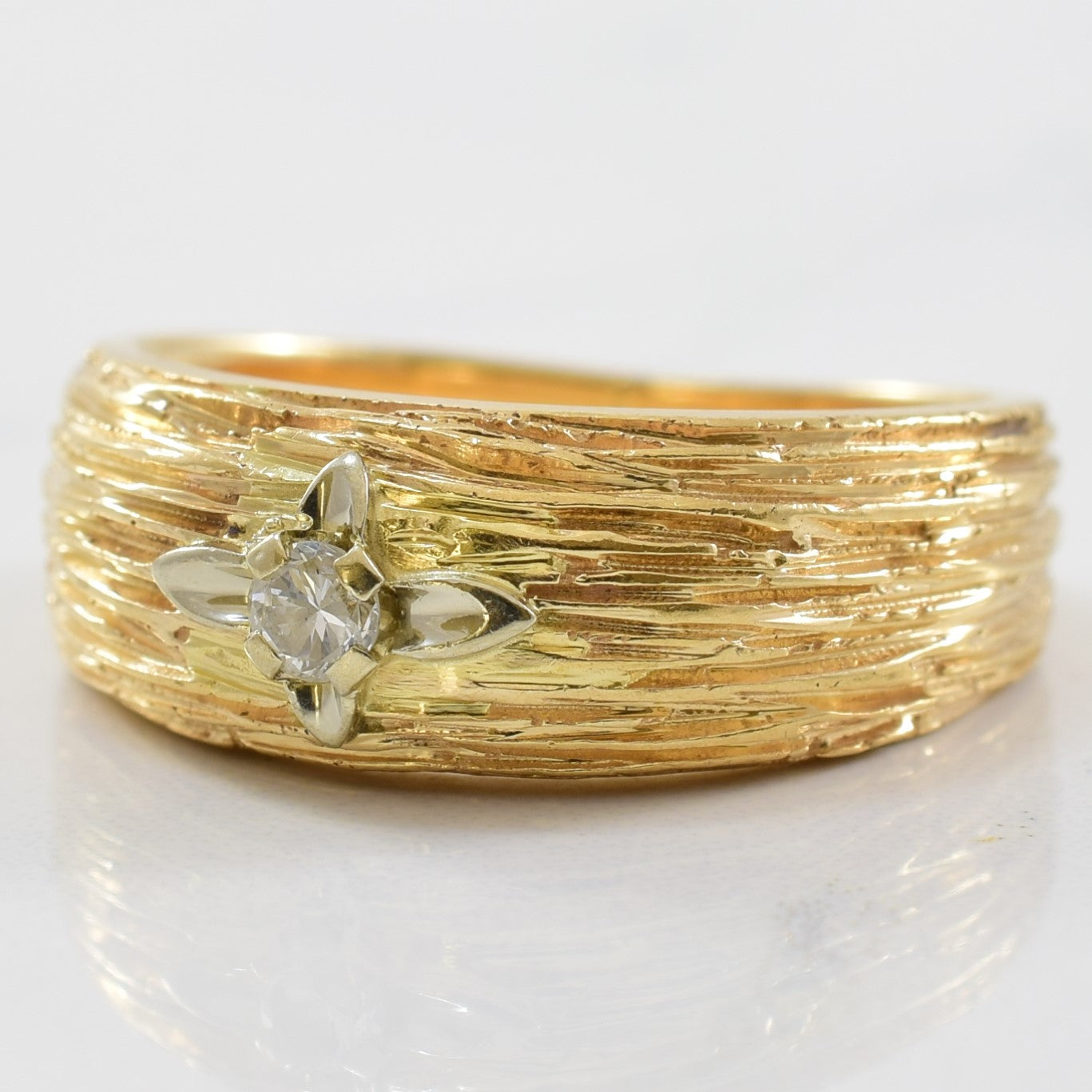 Textured Solitaire Diamond Tapered Band | 0.08ct | SZ 7 |