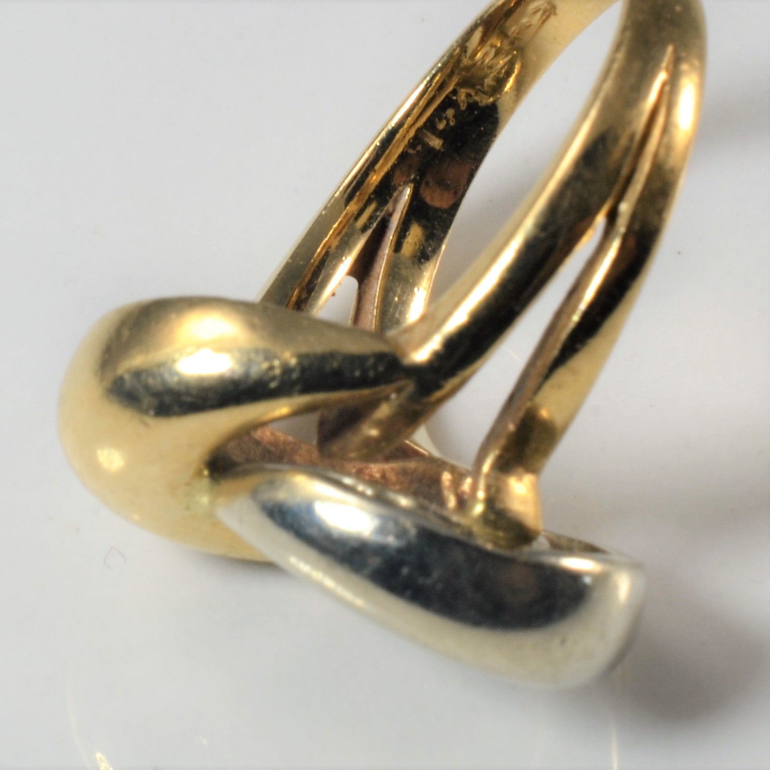 Two Tone Swirling Bypass Ring | SZ 3.75 |