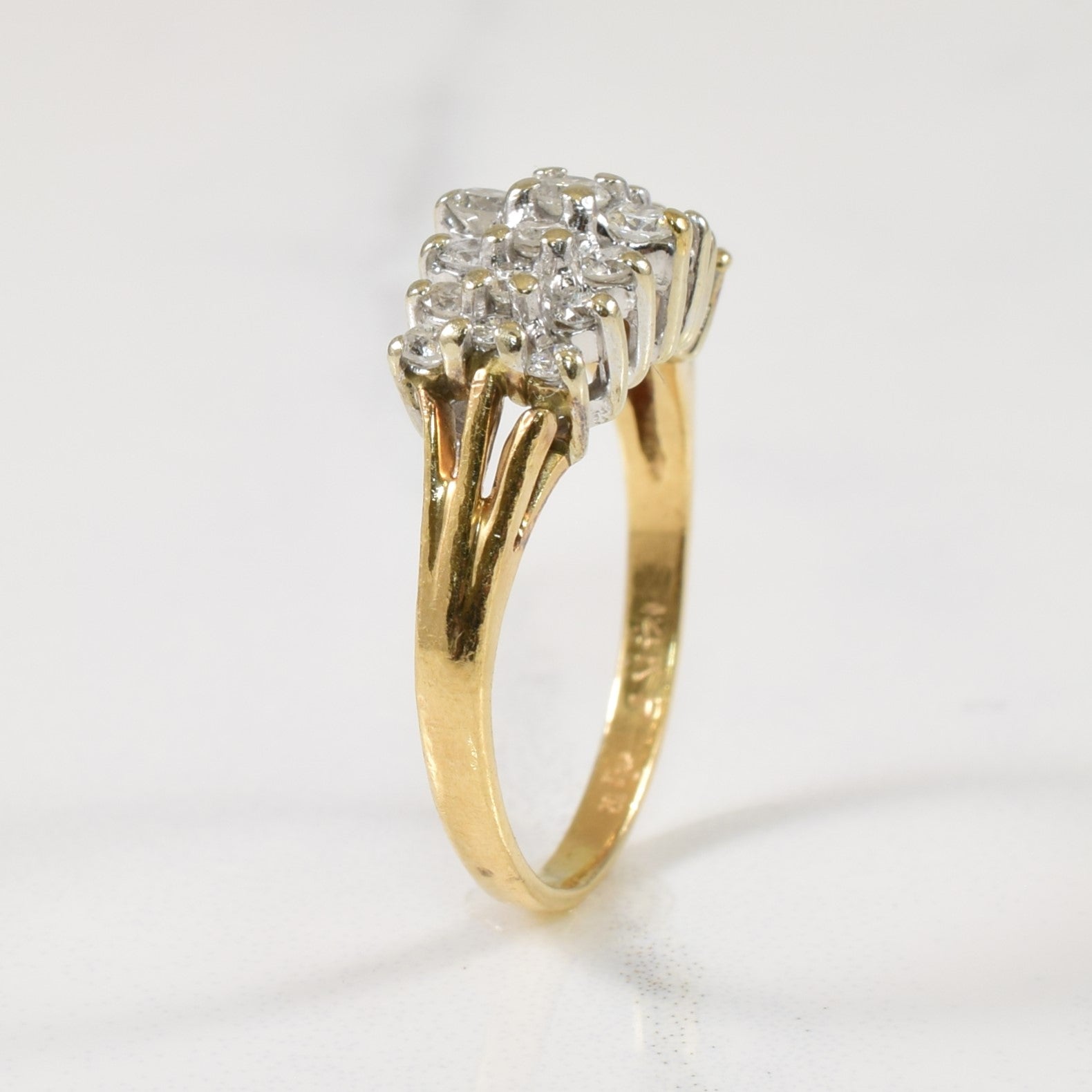 Bague à triple rangée de diamants | 0,60 ct | Taille 5,25 |