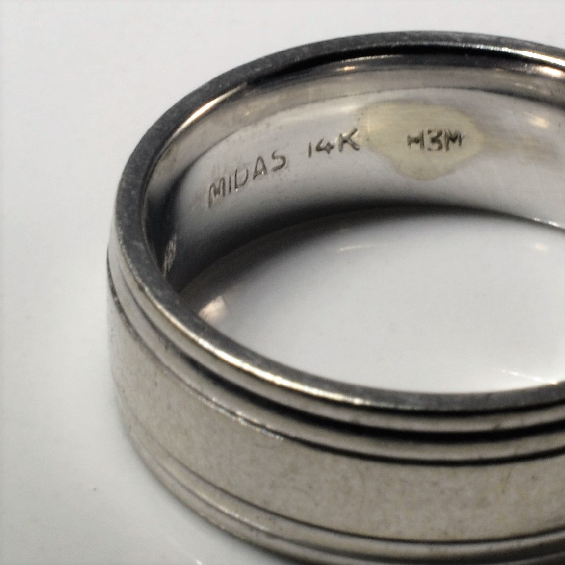 Brushed White Gold Band | SZ 7.5 |