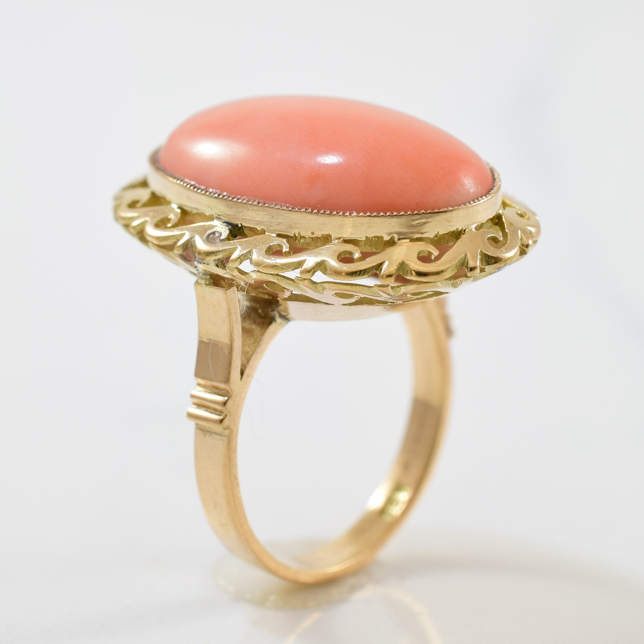 1960s Oval Coral Cocktail Ring | 12.76ct | SZ 5.5 |