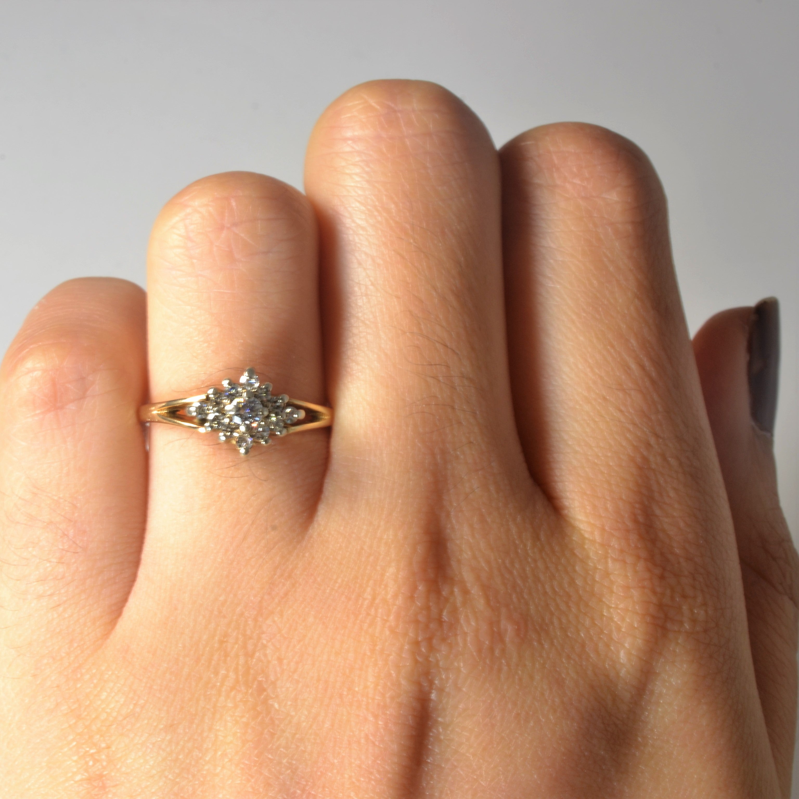 Split Shank Diamond Cluster Ring | 0.20ctw | SZ 5.5 |
