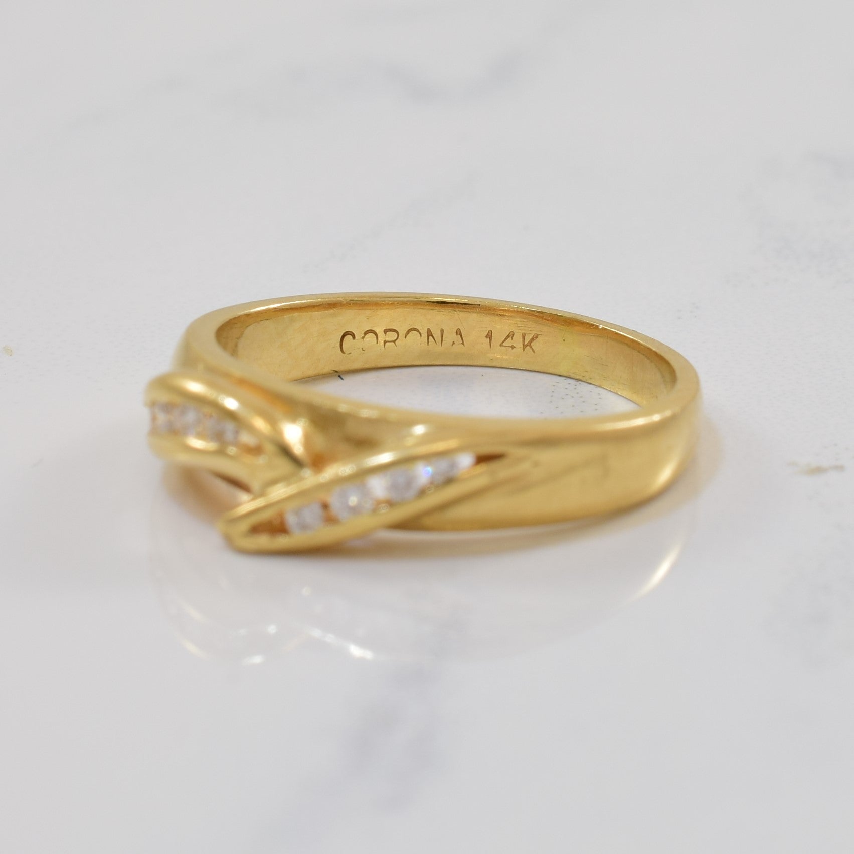 Bypass Contour Wedding Band | 0.10ctw | SZ 5.25 |