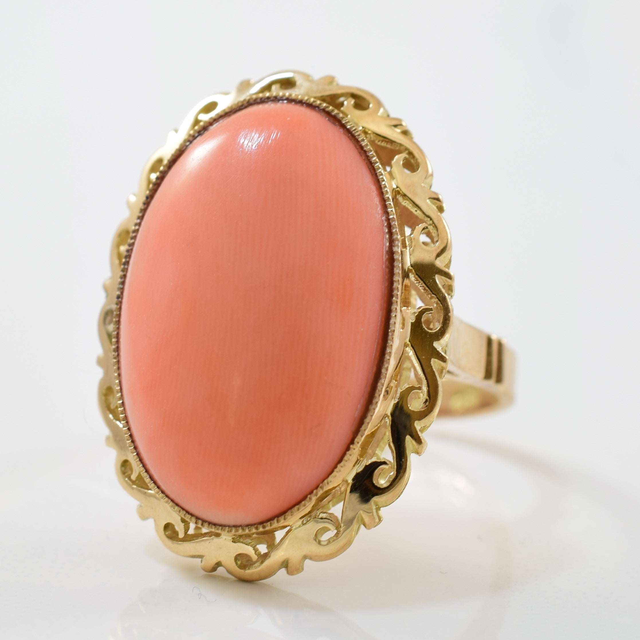 1960s Oval Coral Cocktail Ring | 12.76ct | SZ 5.5 |