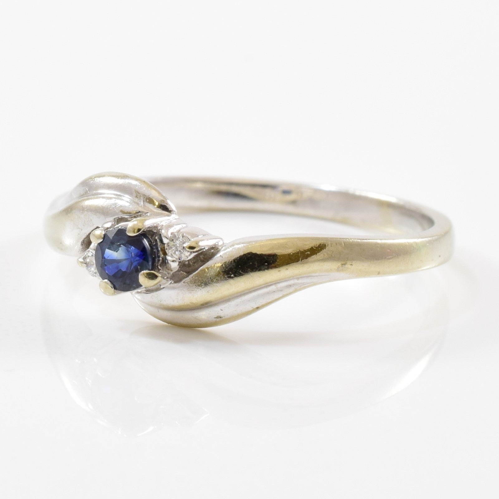 Bague sertie de saphirs et de diamants (0,02 ct au total, 0,12 ct au total) | Taille 6,25 |