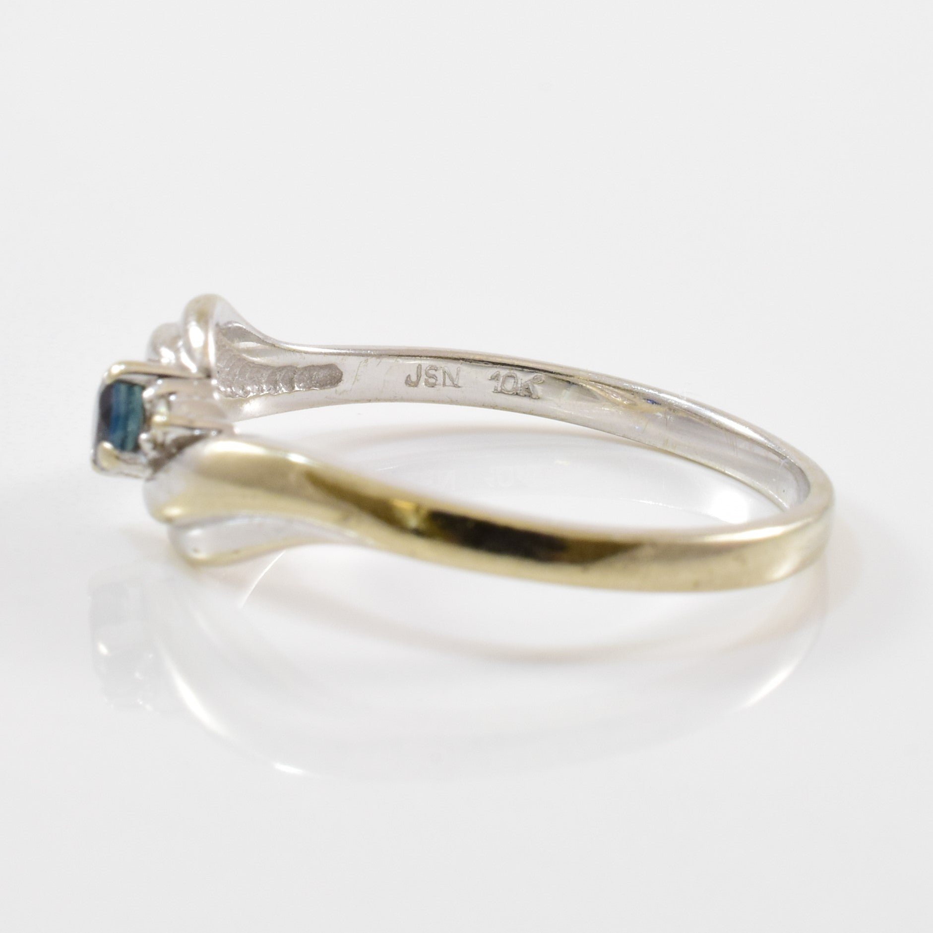 Bague sertie de saphirs et de diamants (0,02 ct au total, 0,12 ct au total) | Taille 6,25 |