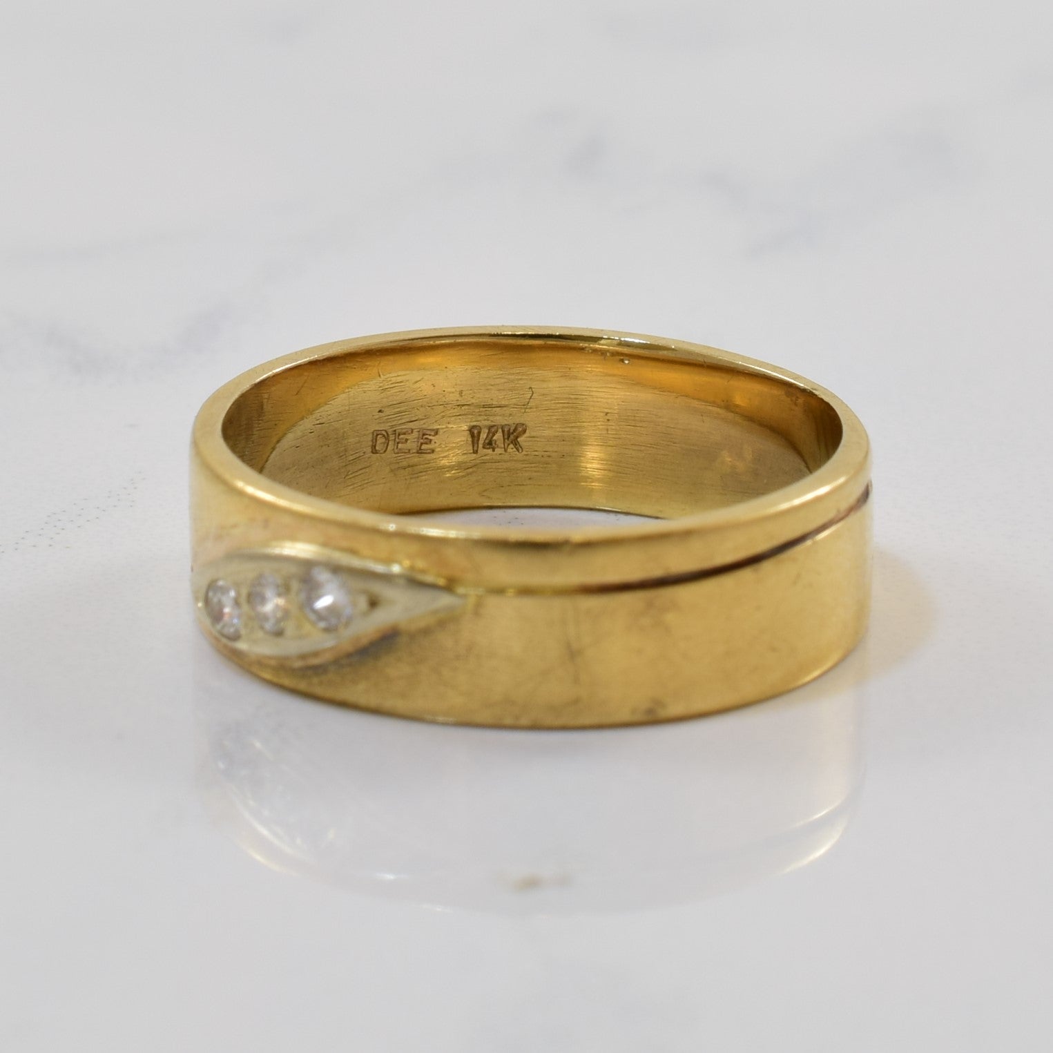 Diamond Detailed Bypass Band | 0.06ctw | SZ 7.5 |