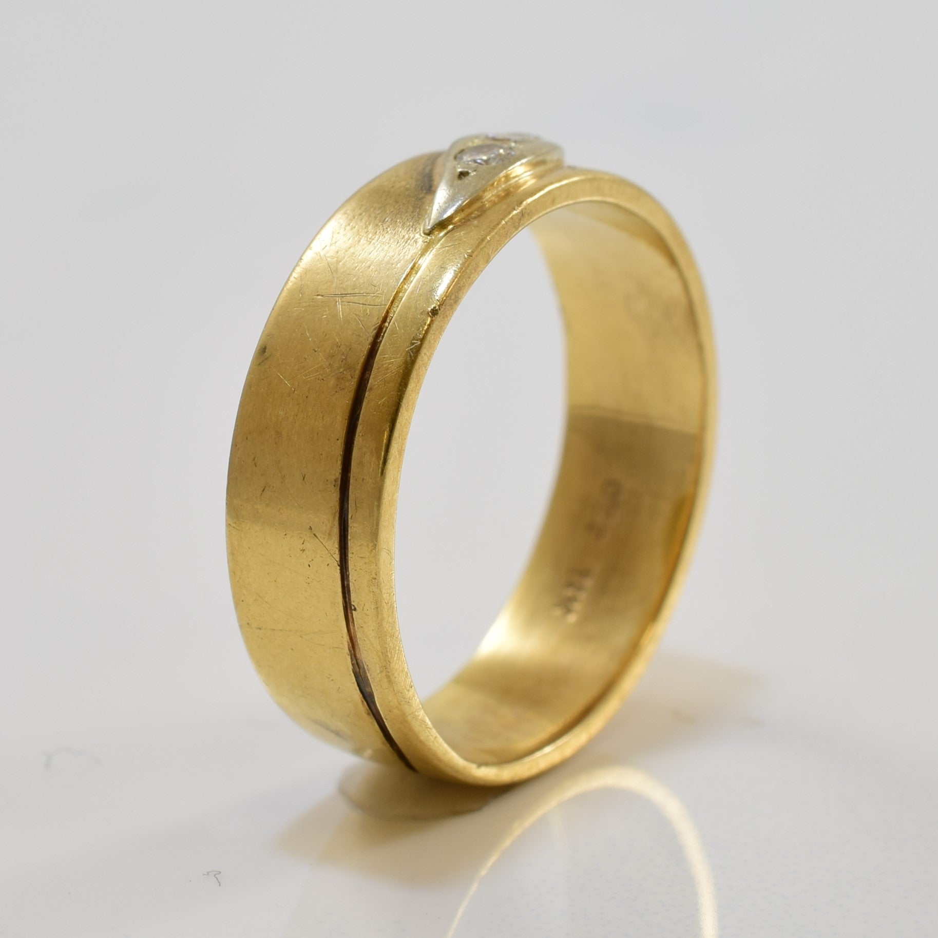 Diamond Detailed Bypass Band | 0.06ctw | SZ 7.5 |