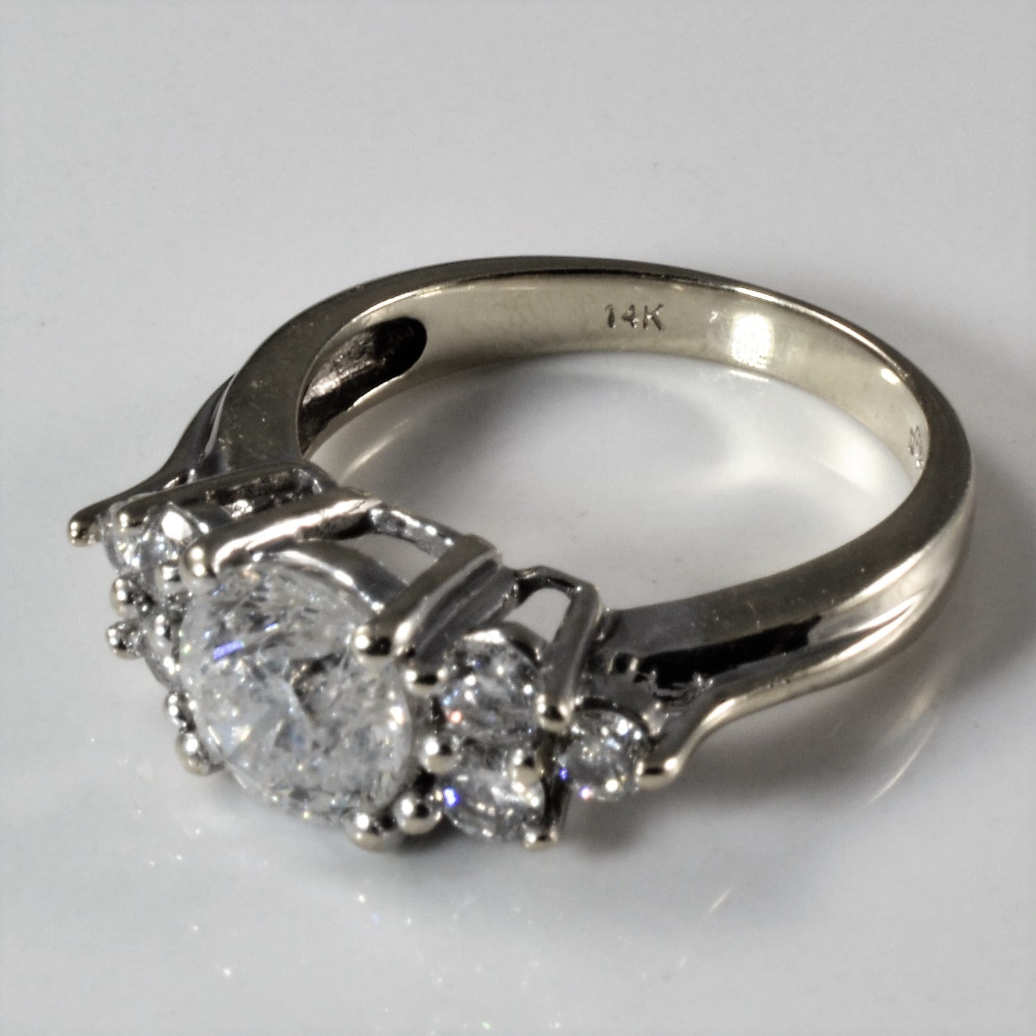 Bague de fiançailles Misty Diamond Cluster | 1,85 ct | Taille 6 |