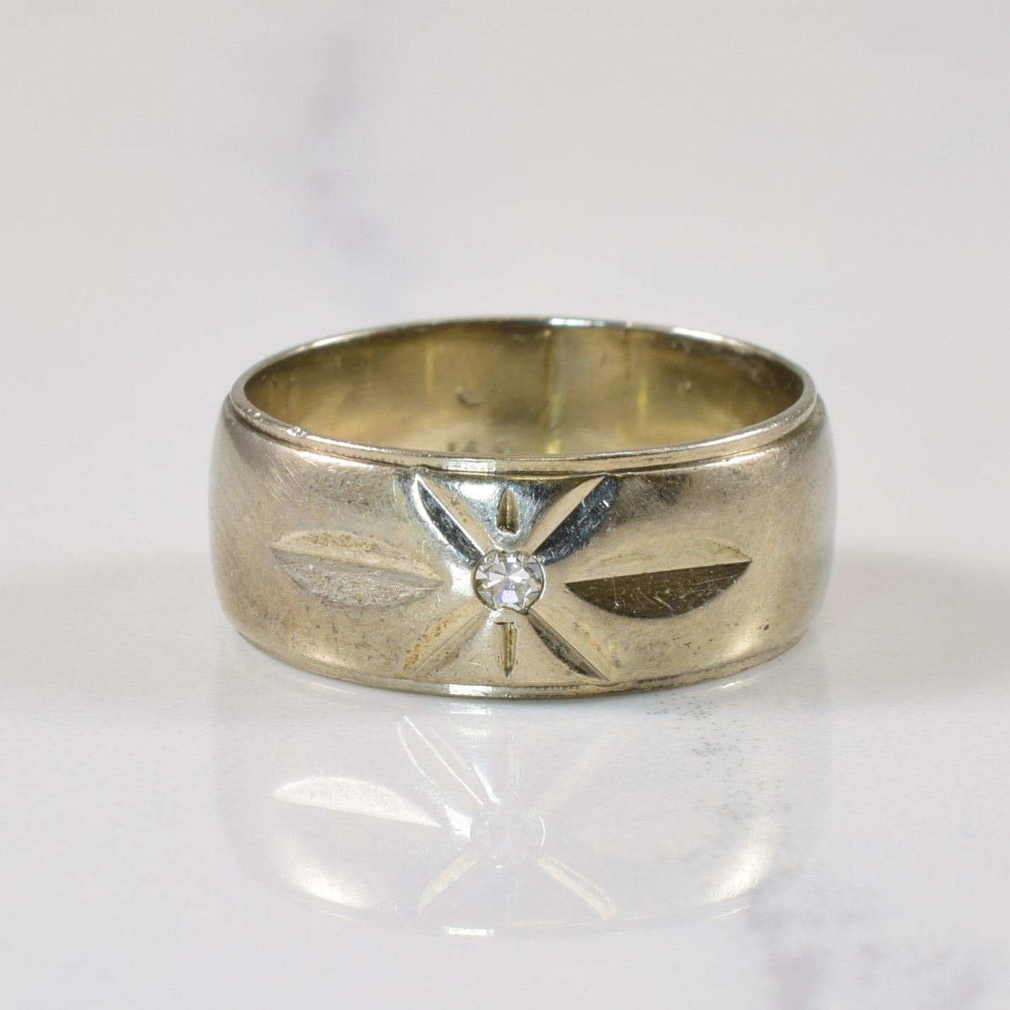 Diamond Starburst Band | 0.02ctw | SZ 4.75 |