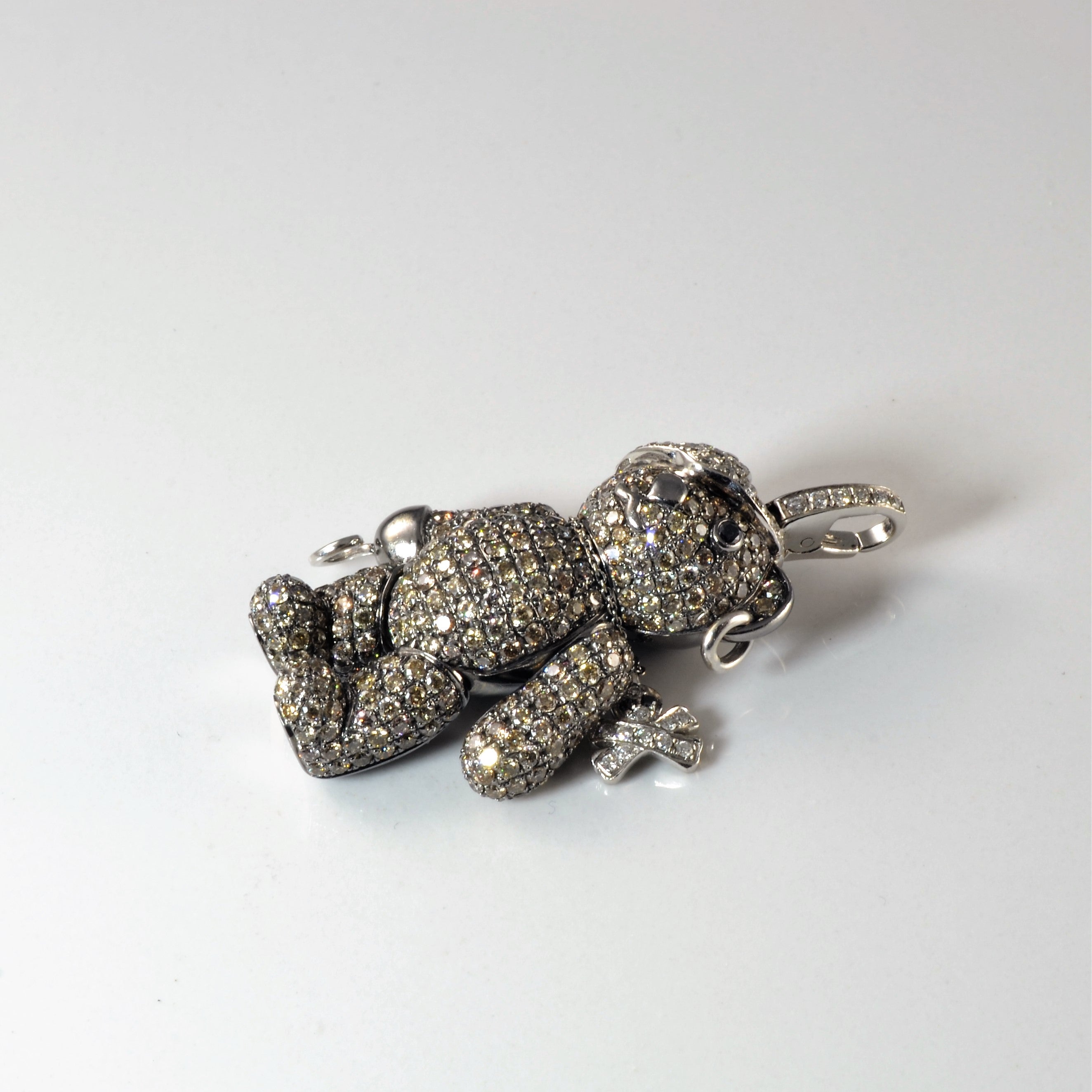 Ours Bo Bo pirate édition limitée « Qeelin » | 3,38 ct |