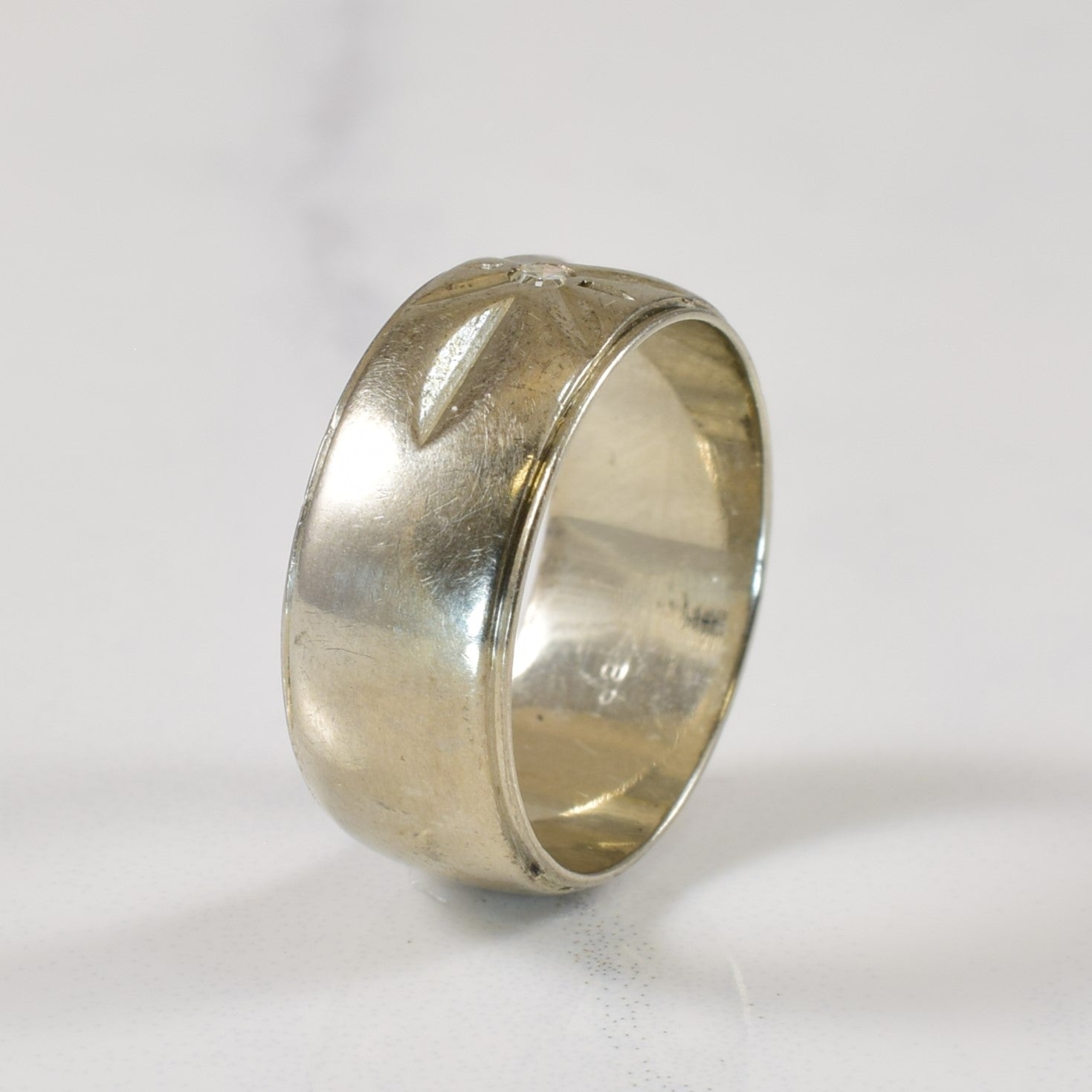 Diamond Starburst Band | 0.02ctw | SZ 4.75 |