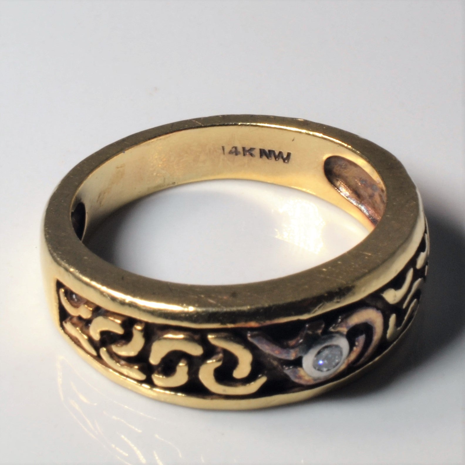 Knot Patterned Diamond Ring | 0.04ct | SZ 9.75 |