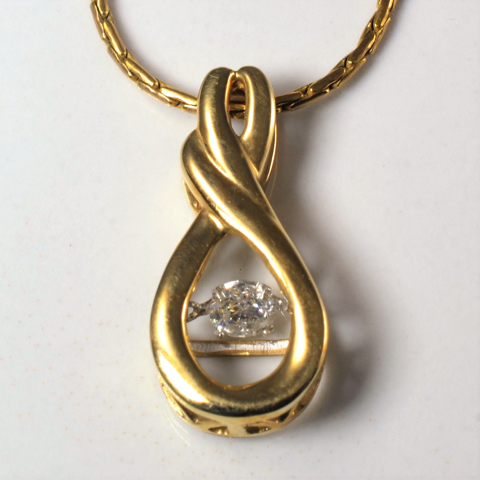 Canadian Diamond Floating Knot Necklace | 0.14ct | 16" |