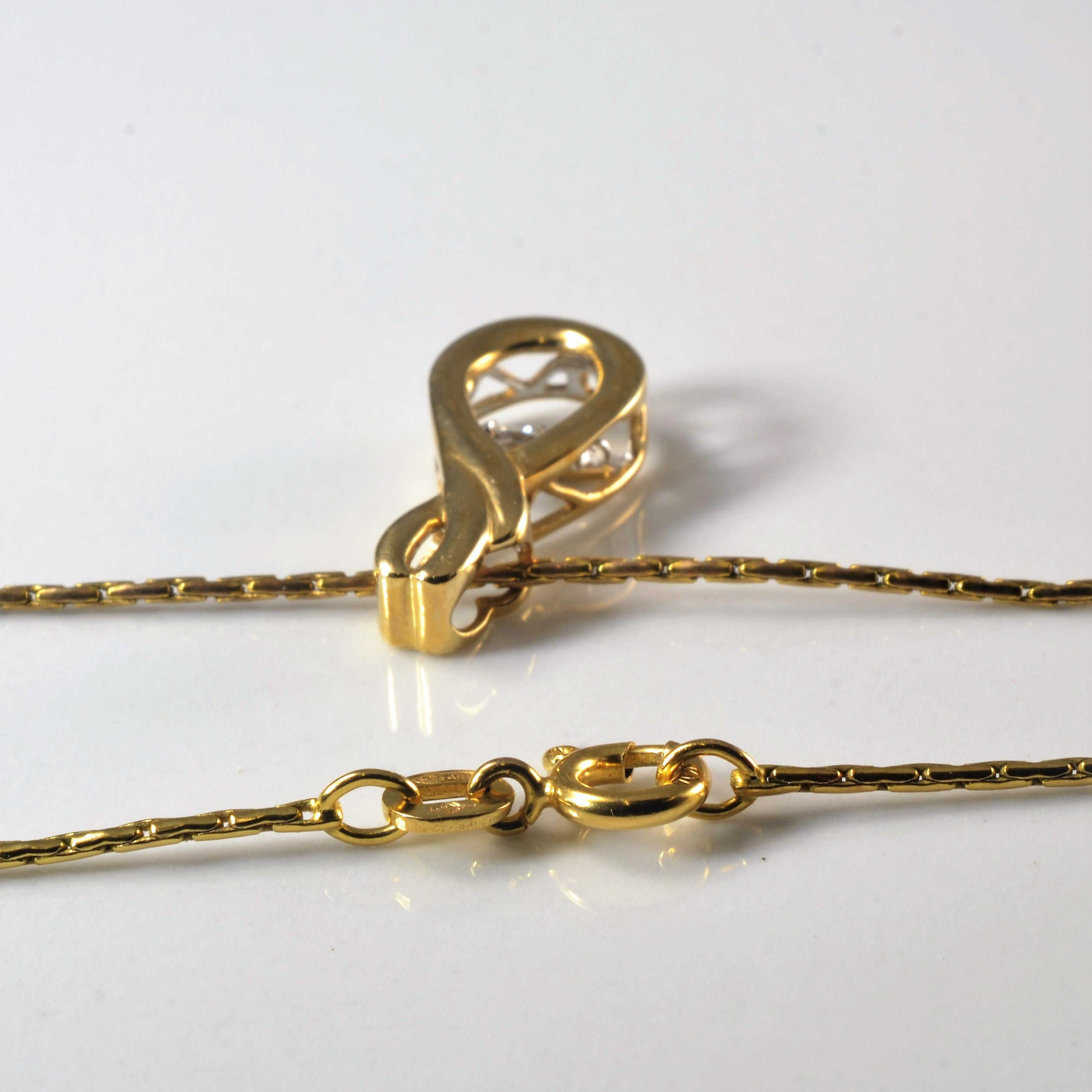 Canadian Diamond Floating Knot Necklace | 0.14ct | 16" |