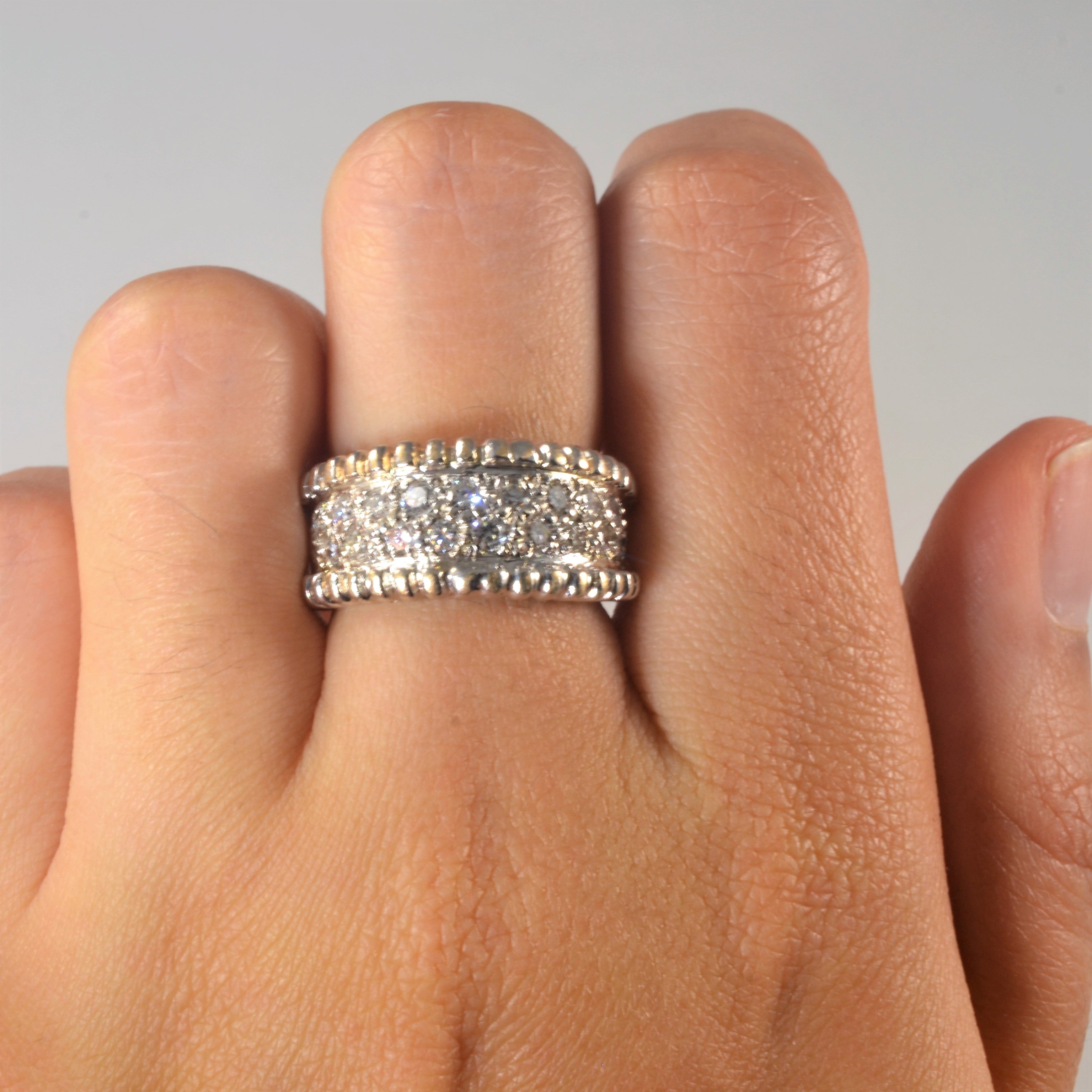 Rope Edge Diamond Cluster Band | 0.60ctw | SZ 6 |