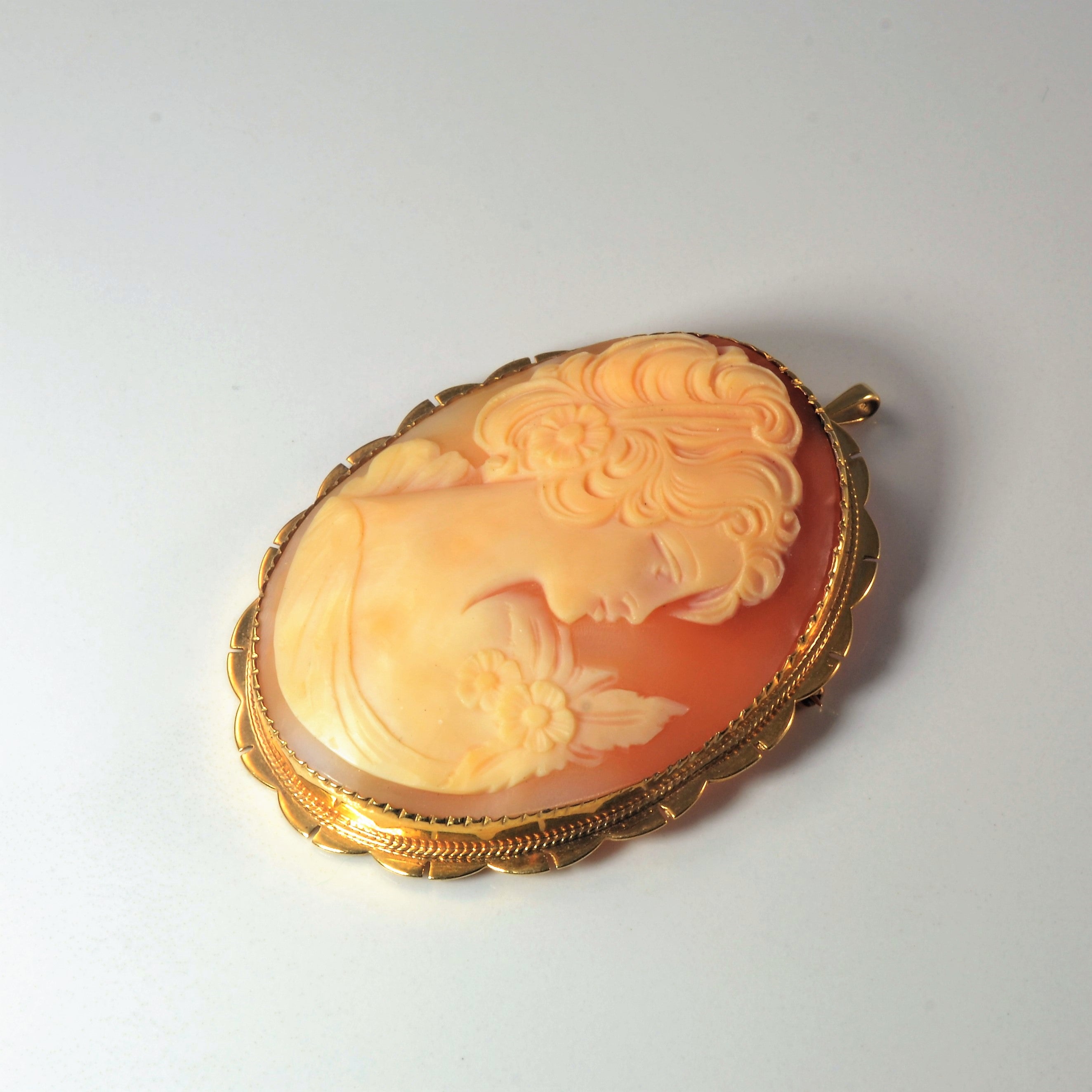 Cameo Pendant/Brooch |