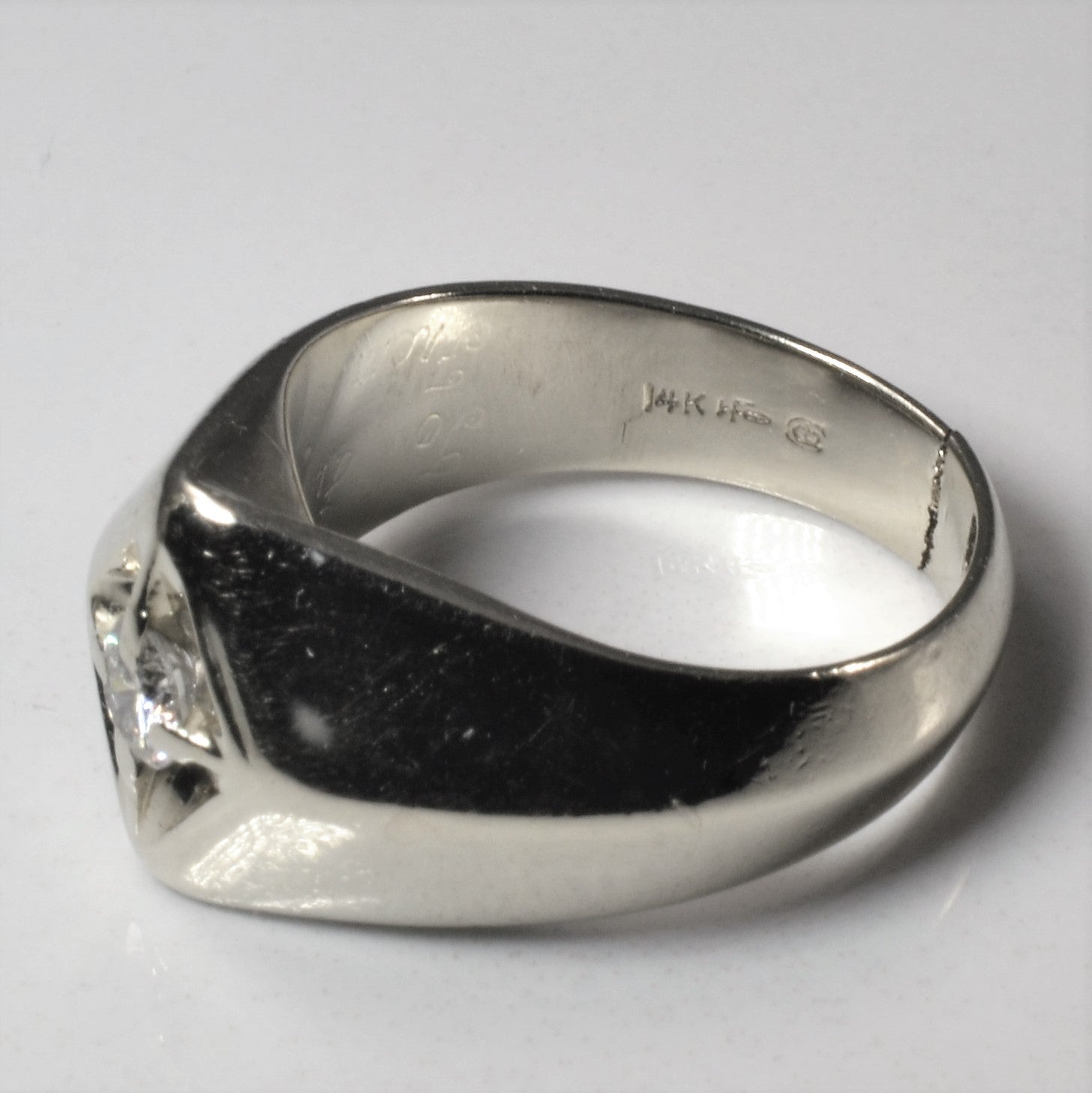 Knife Edged Solitaire Diamond Wide Ring | 0.26ct | SZ 8.5 |