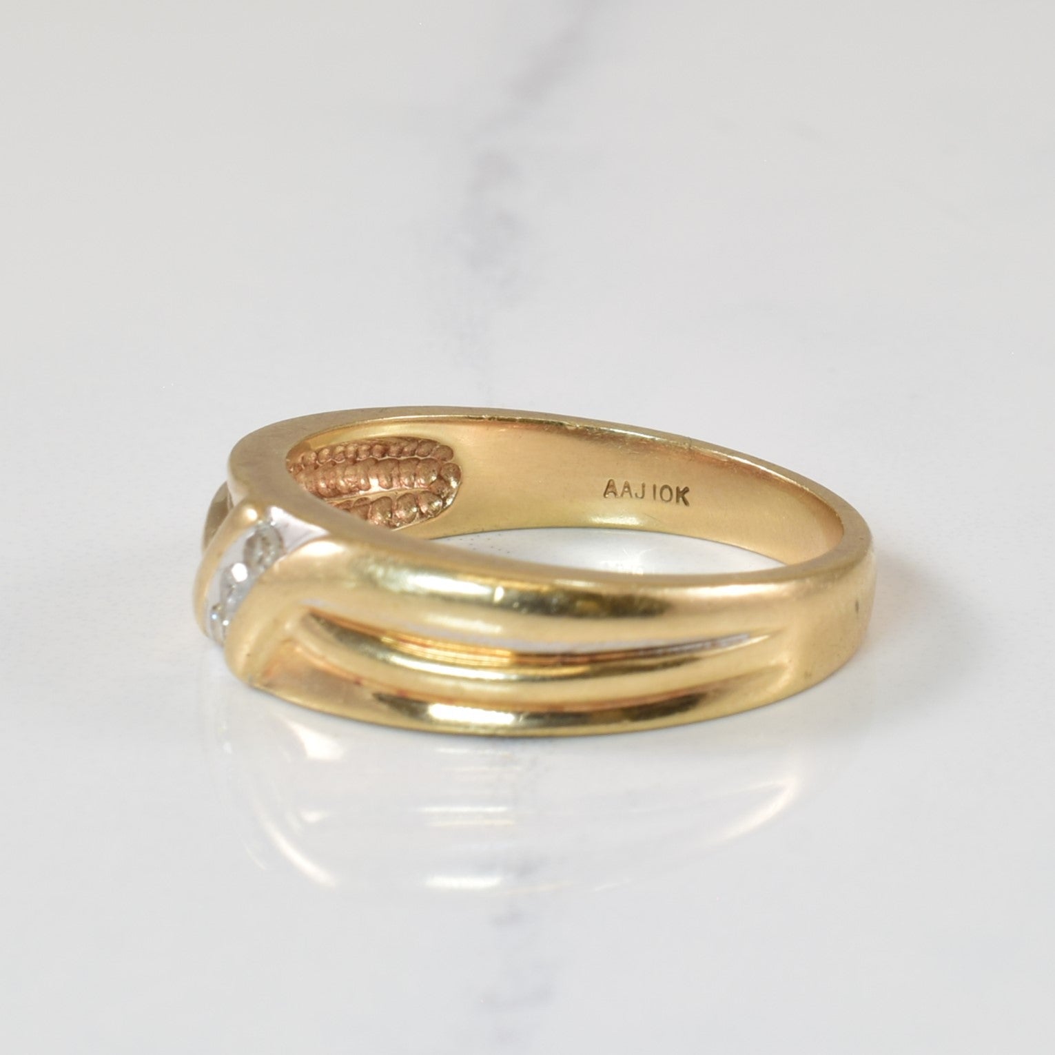 Channel Set Diamond Ring | 0.07ctw | SZ 7.5 |