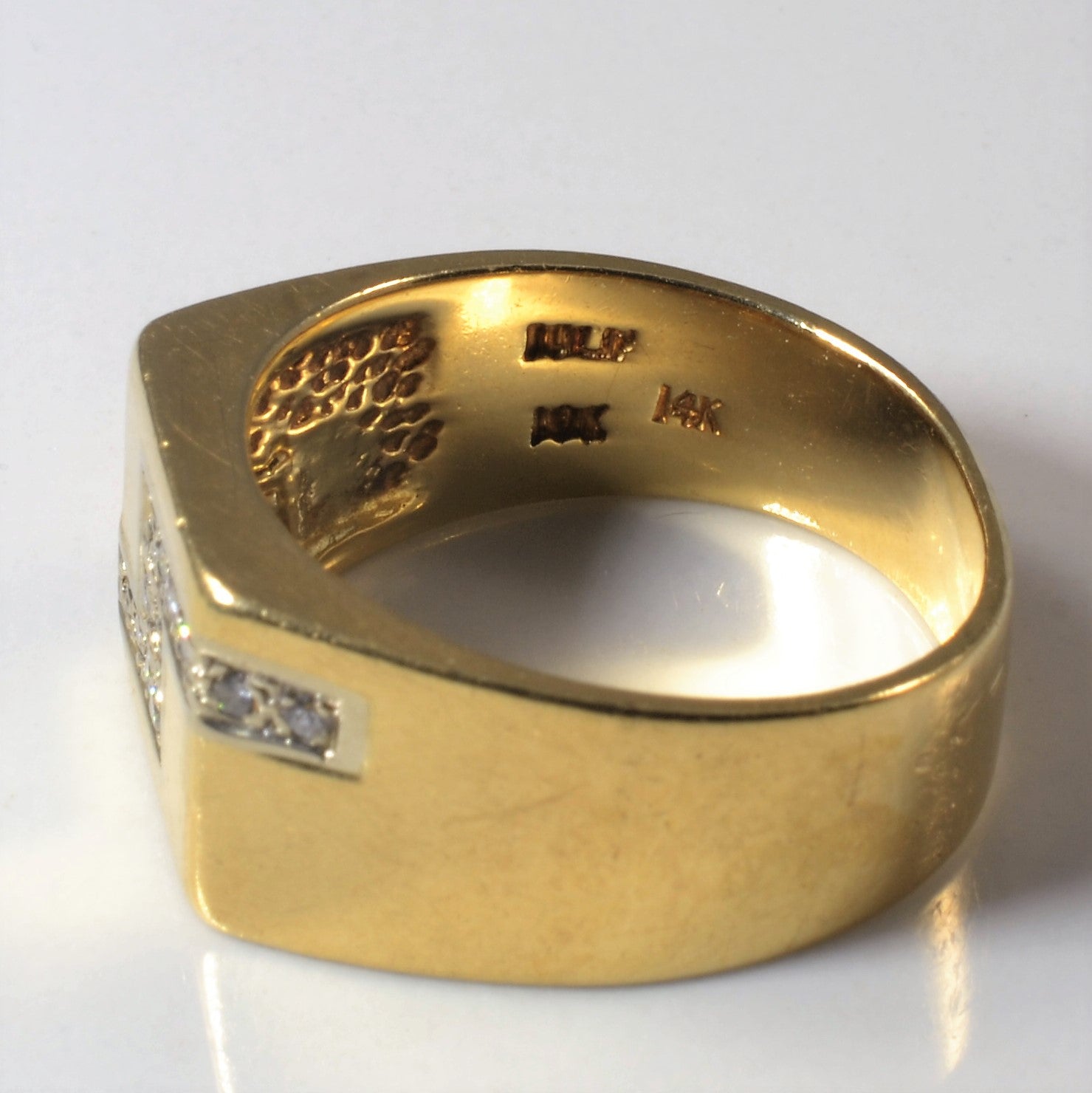 Cluster Diamond Signet Ring | 0.07ctw | SZ 8.75 |