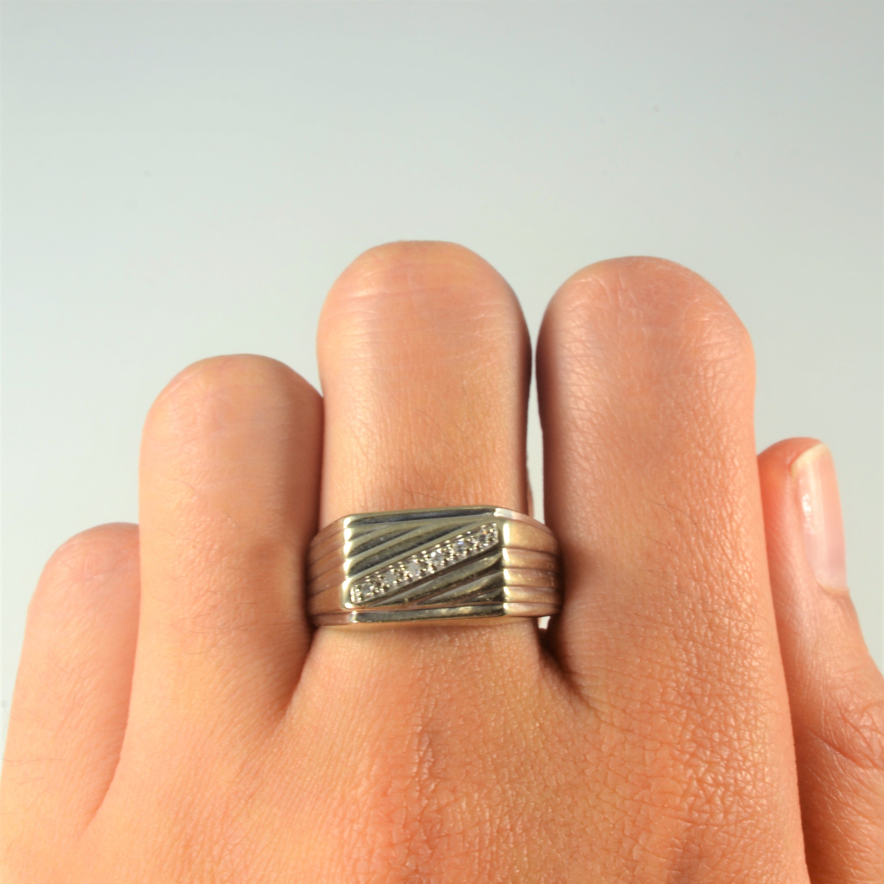 Grooved Diamond Diagonal Ring | 0.06ctw | SZ 9 |